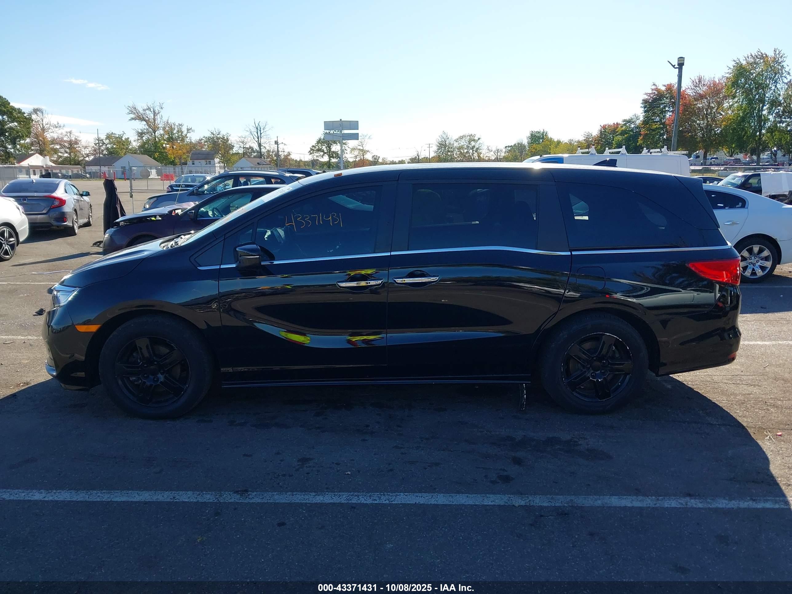 HONDA ODYSSEY image 6