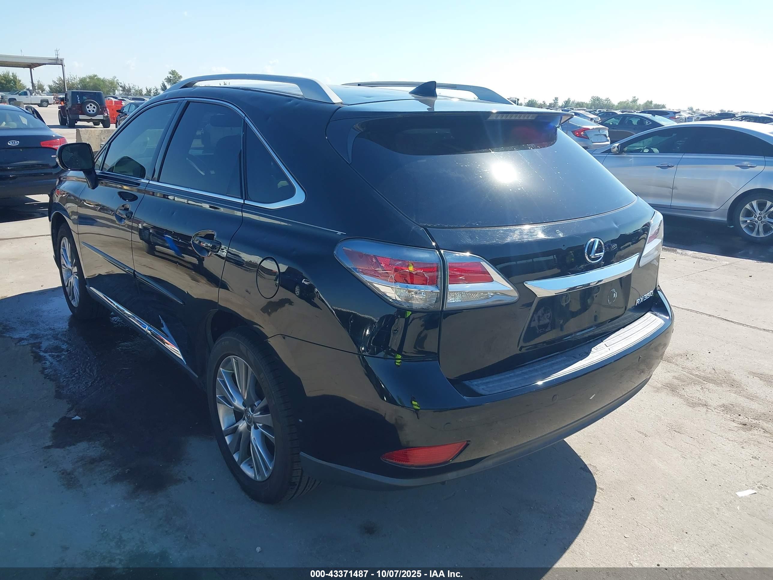 LEXUS RX image 3
