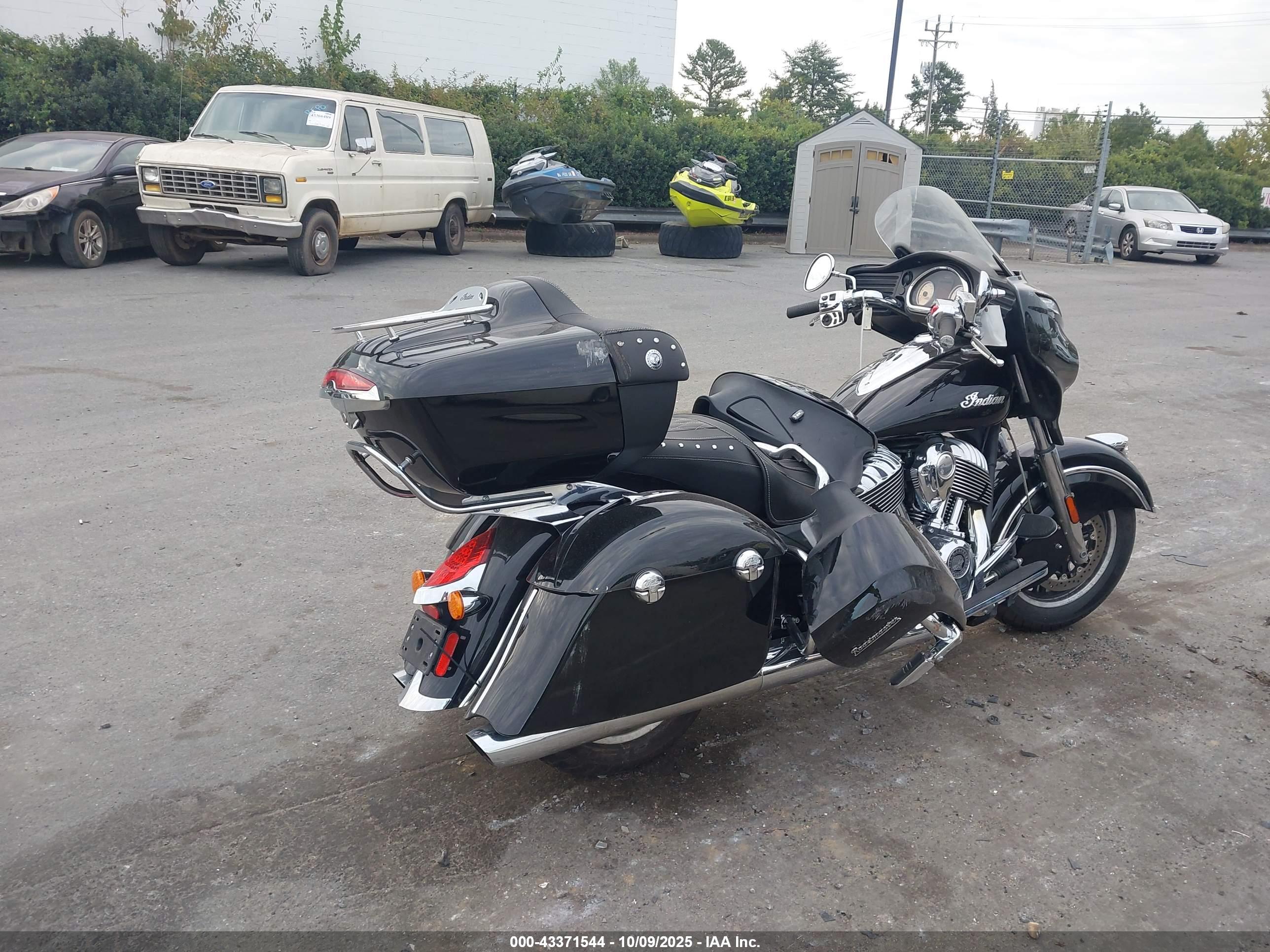 INDIAN MOTORCYCLE image 4