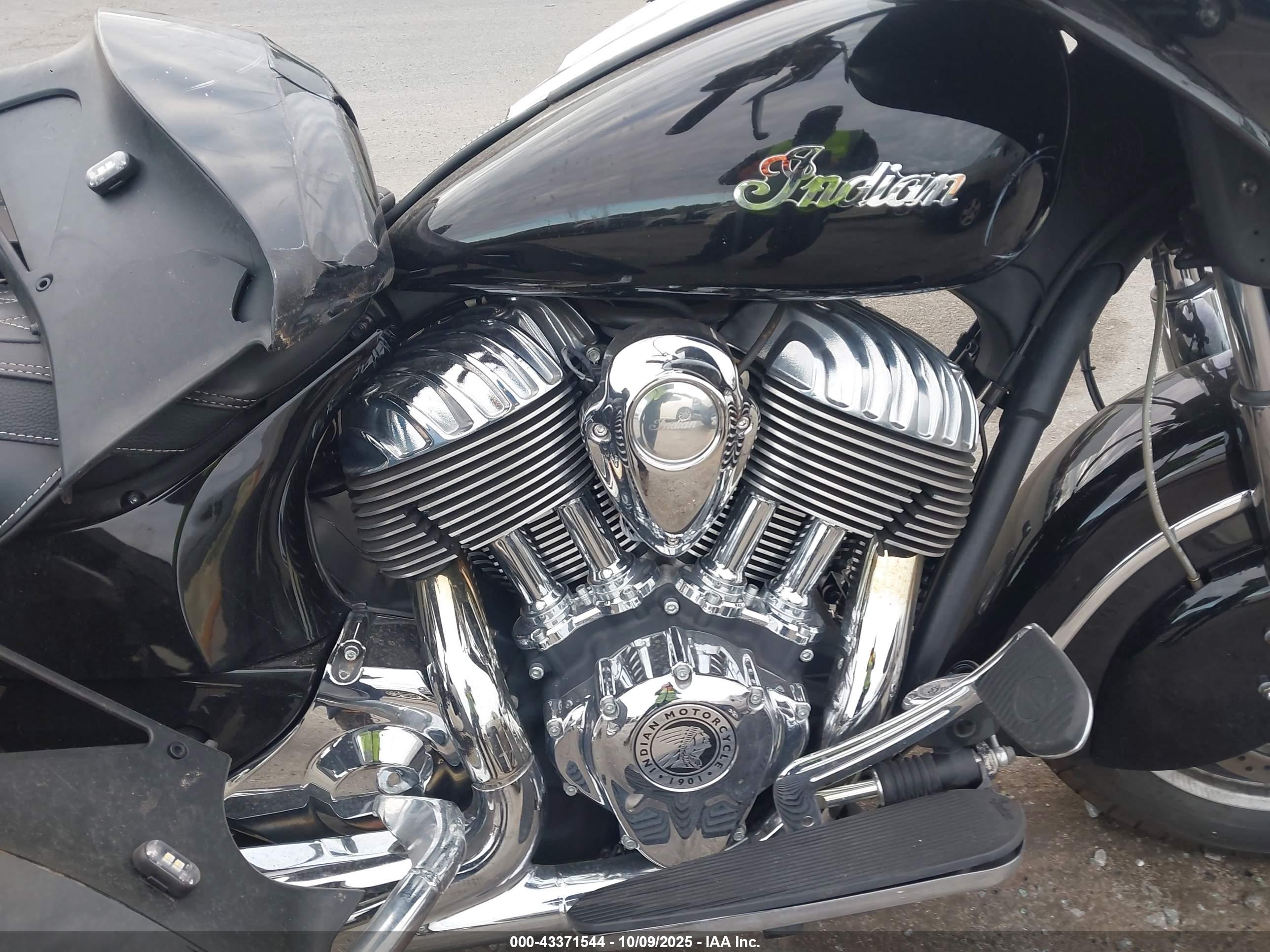 INDIAN MOTORCYCLE image 8