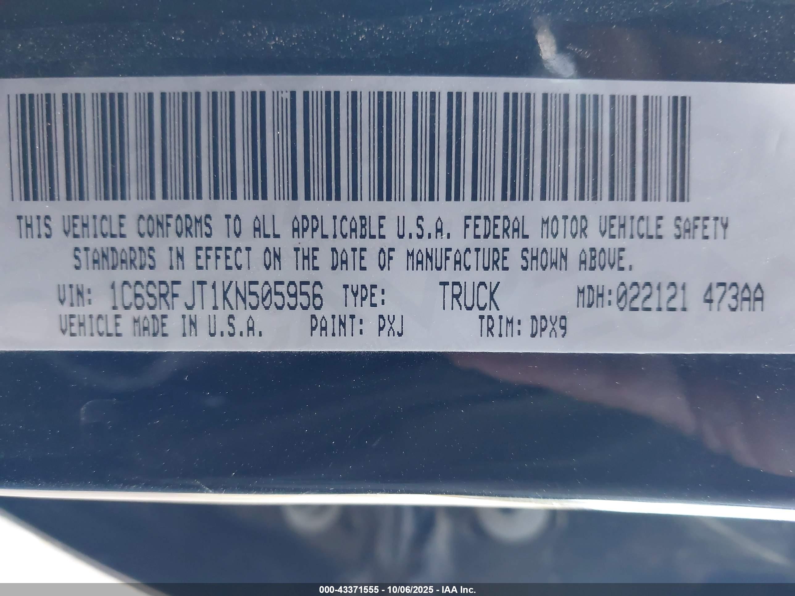 RAM 1500 image 9