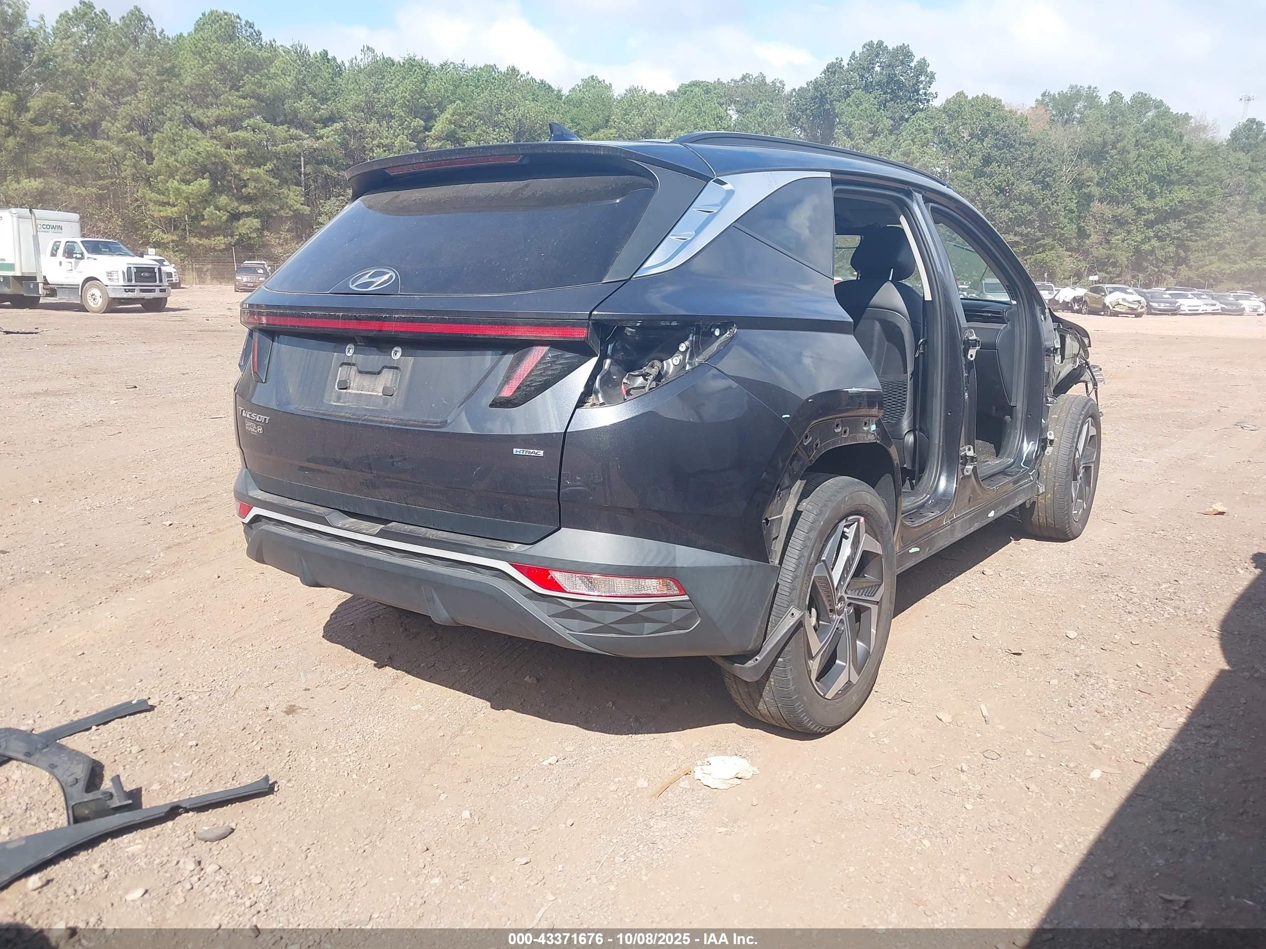 HYUNDAI TUCSON image 4
