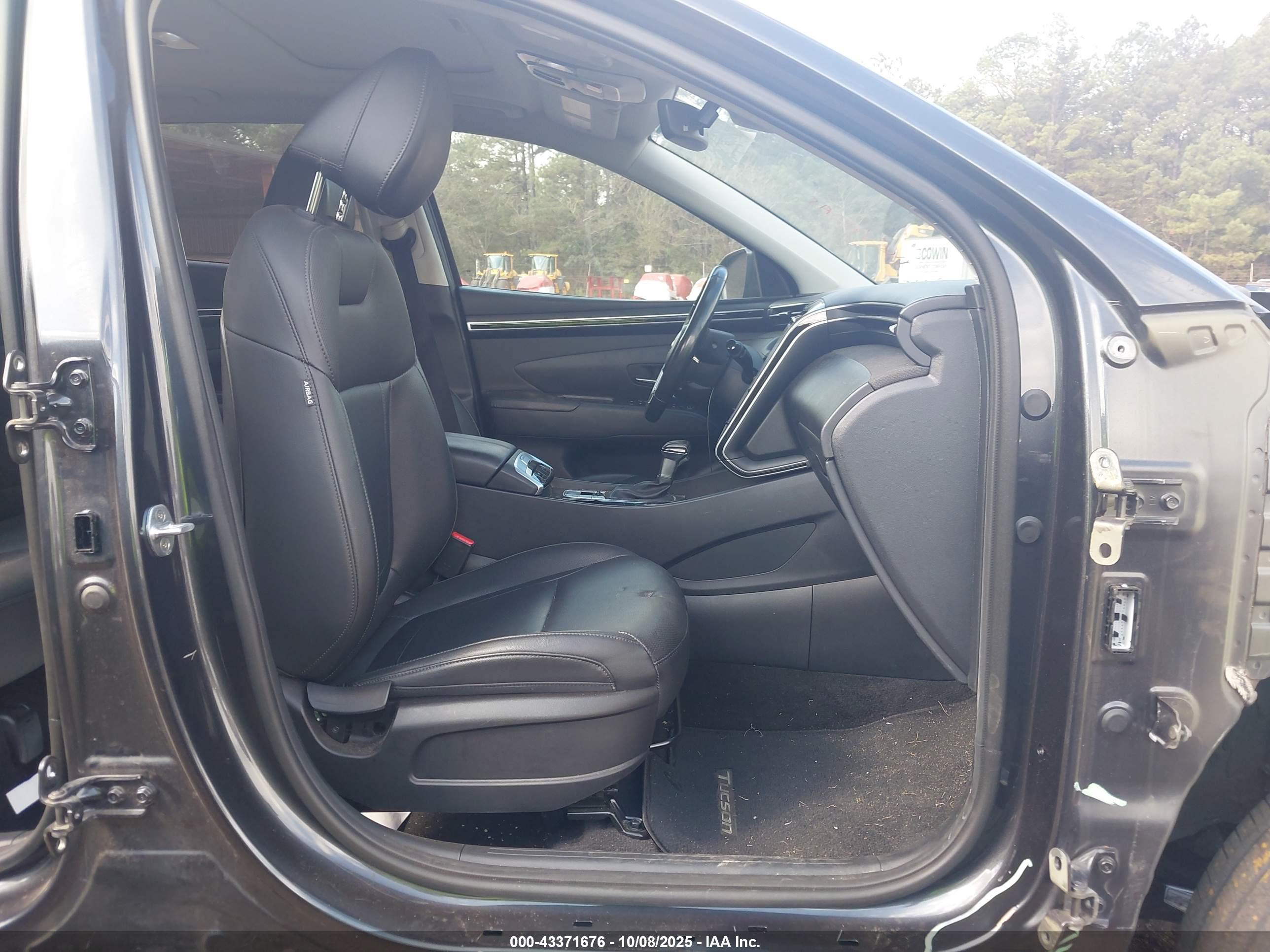 HYUNDAI TUCSON image 5