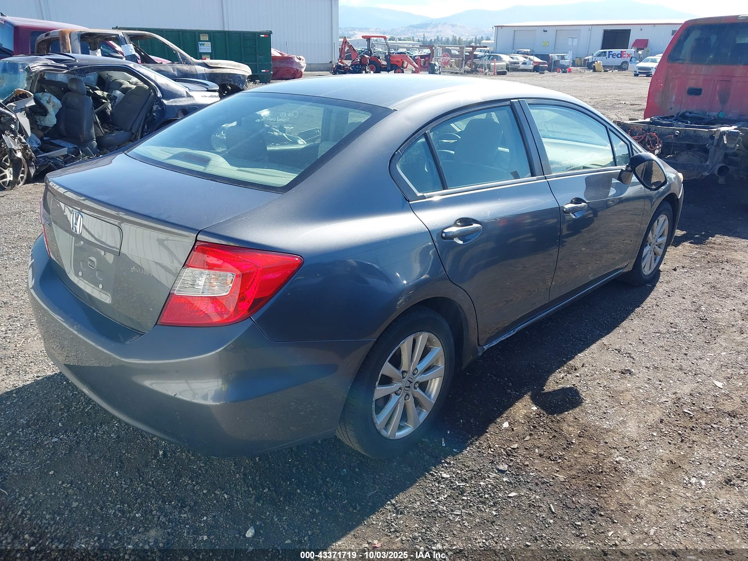 HONDA CIVIC image 4
