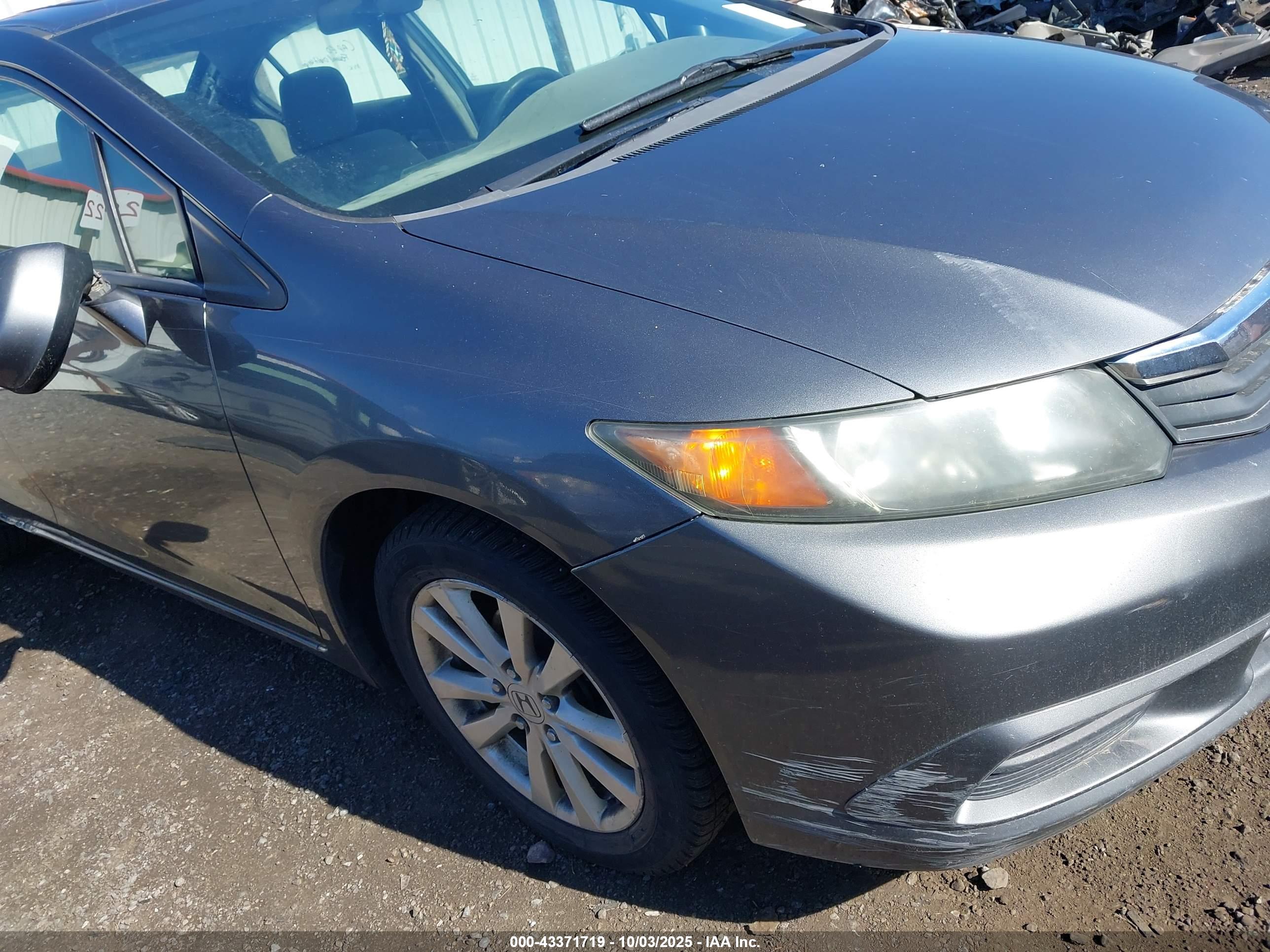 HONDA CIVIC image 6