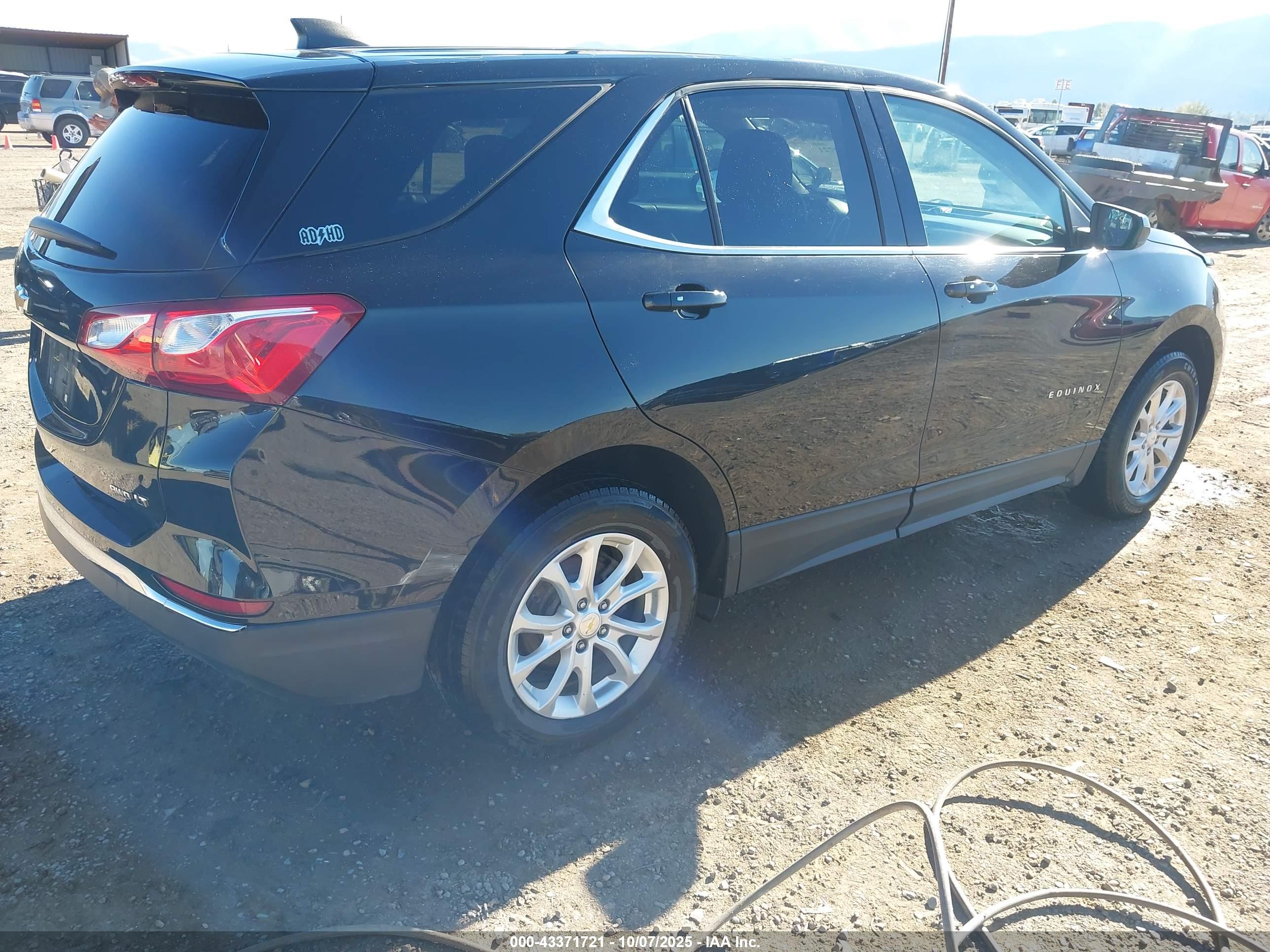CHEVROLET EQUINOX image 4