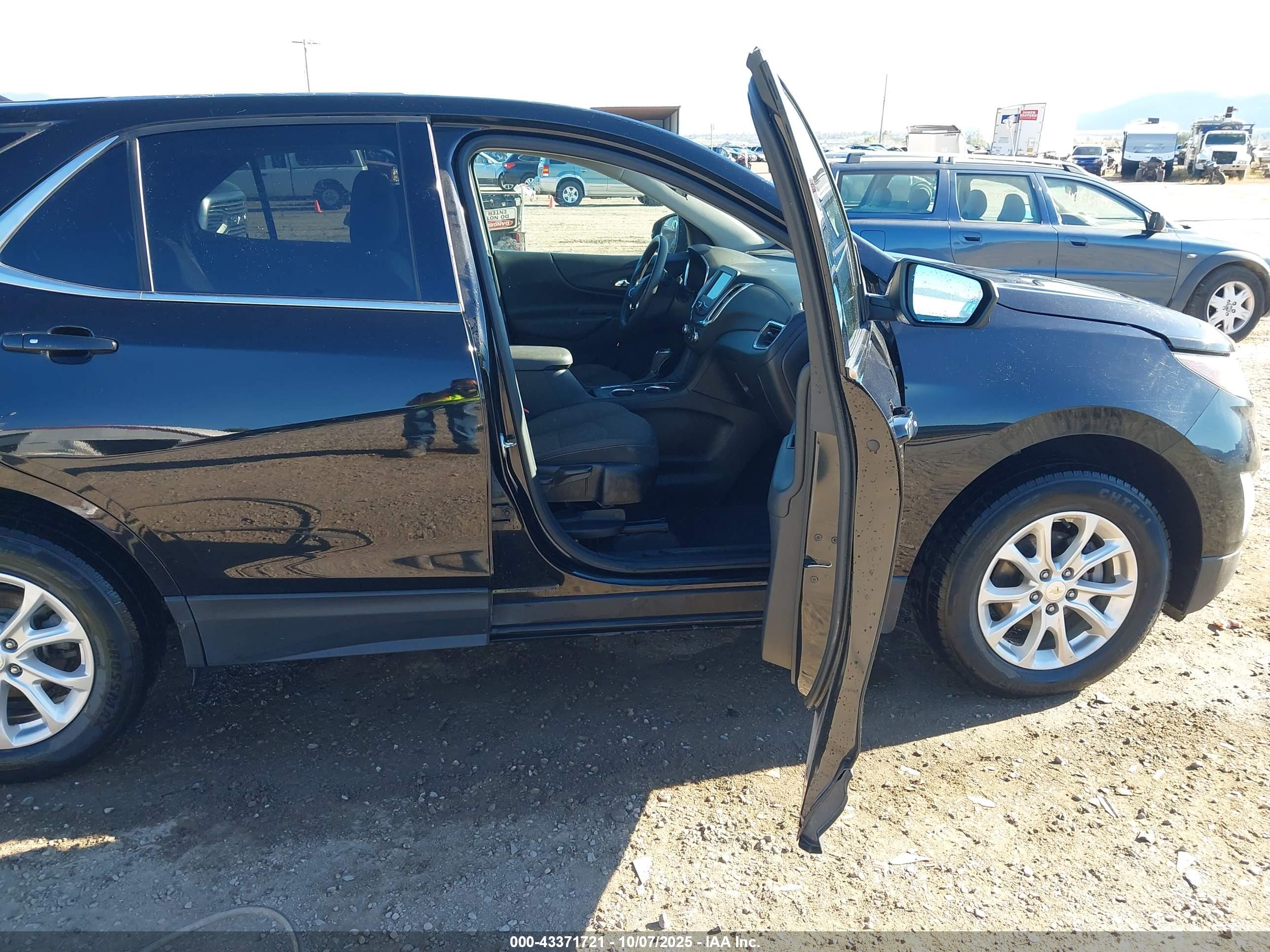 CHEVROLET EQUINOX image 5