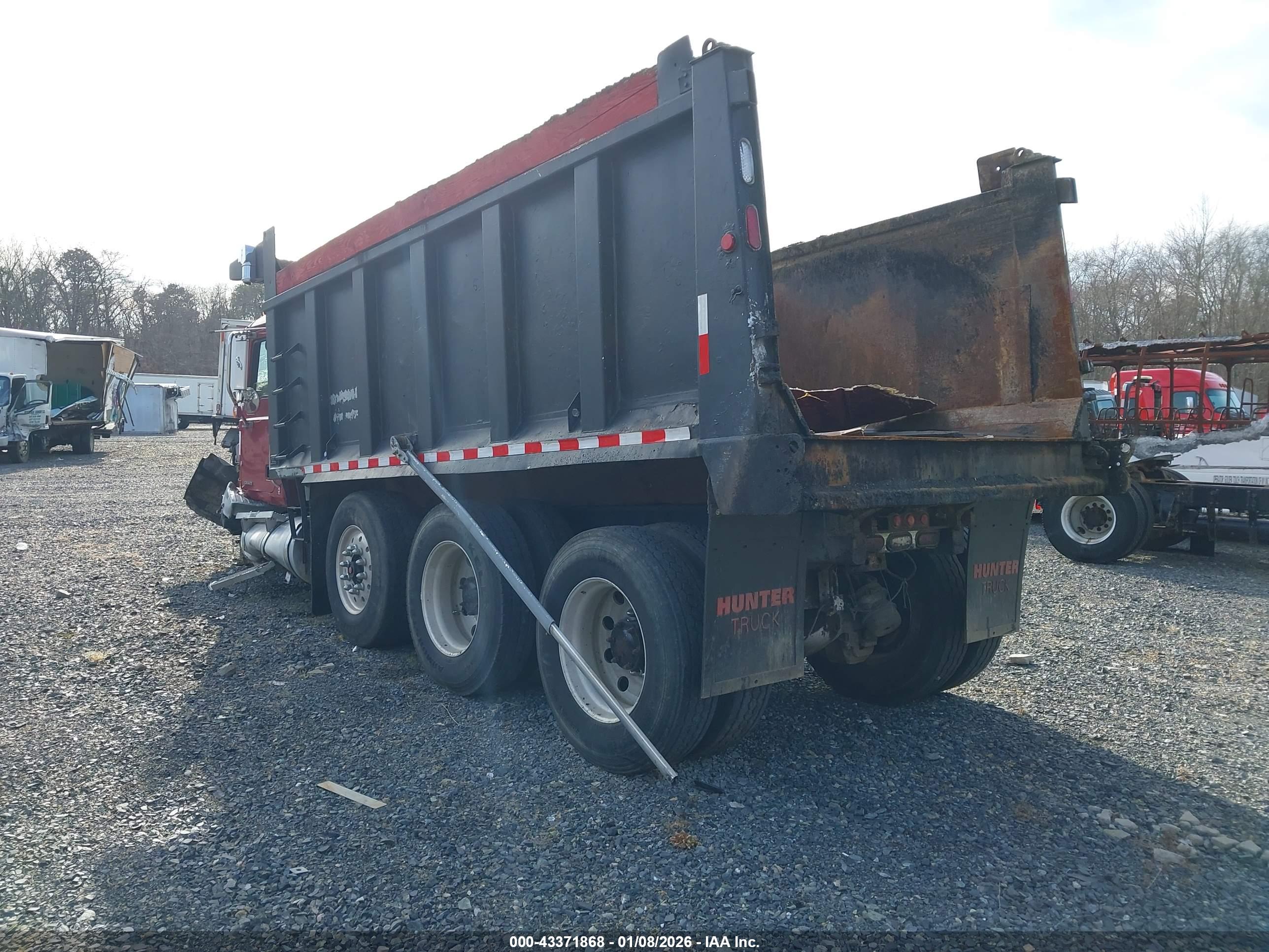 MACK 700 image 3