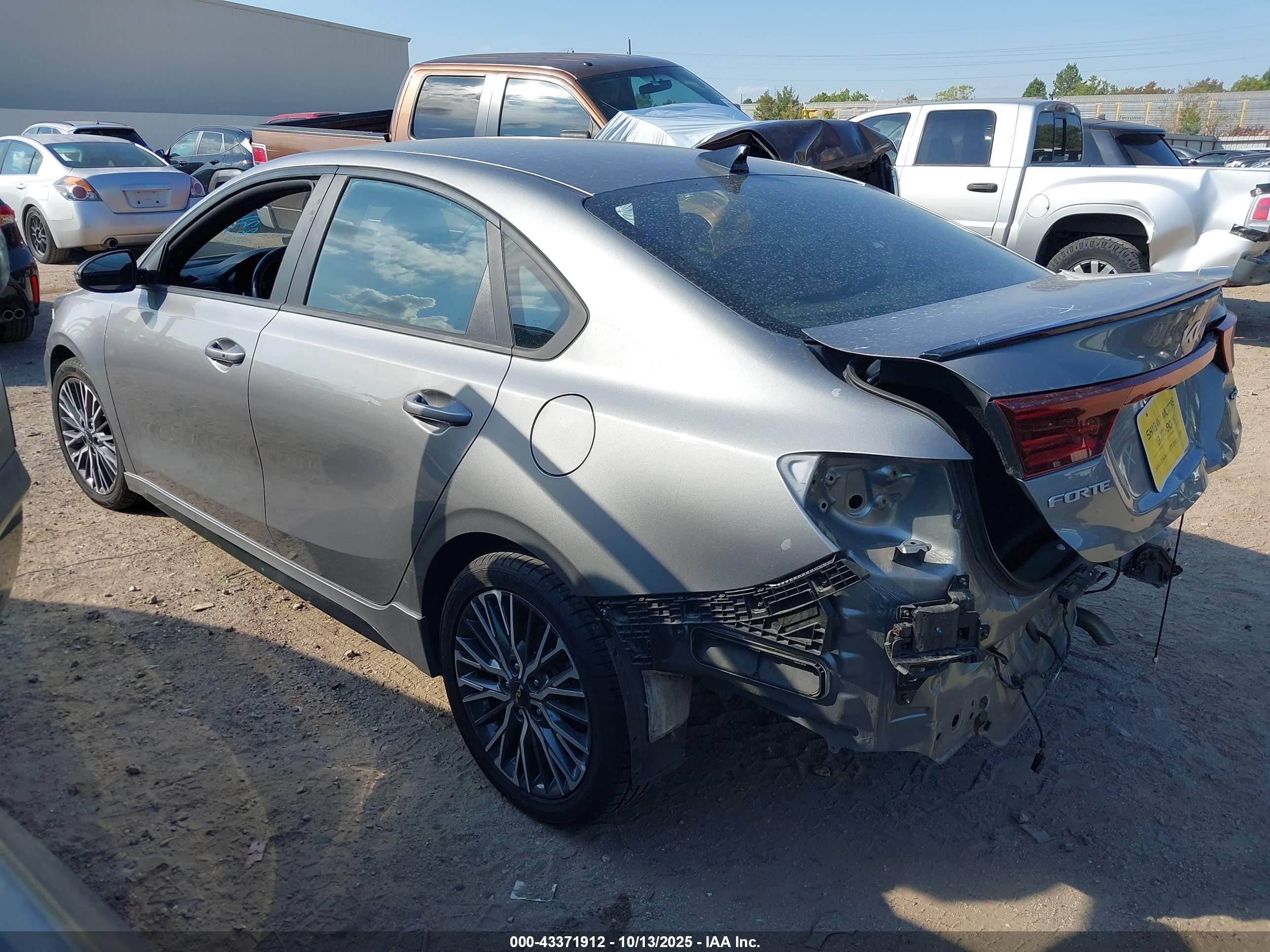 KIA FORTE image 3