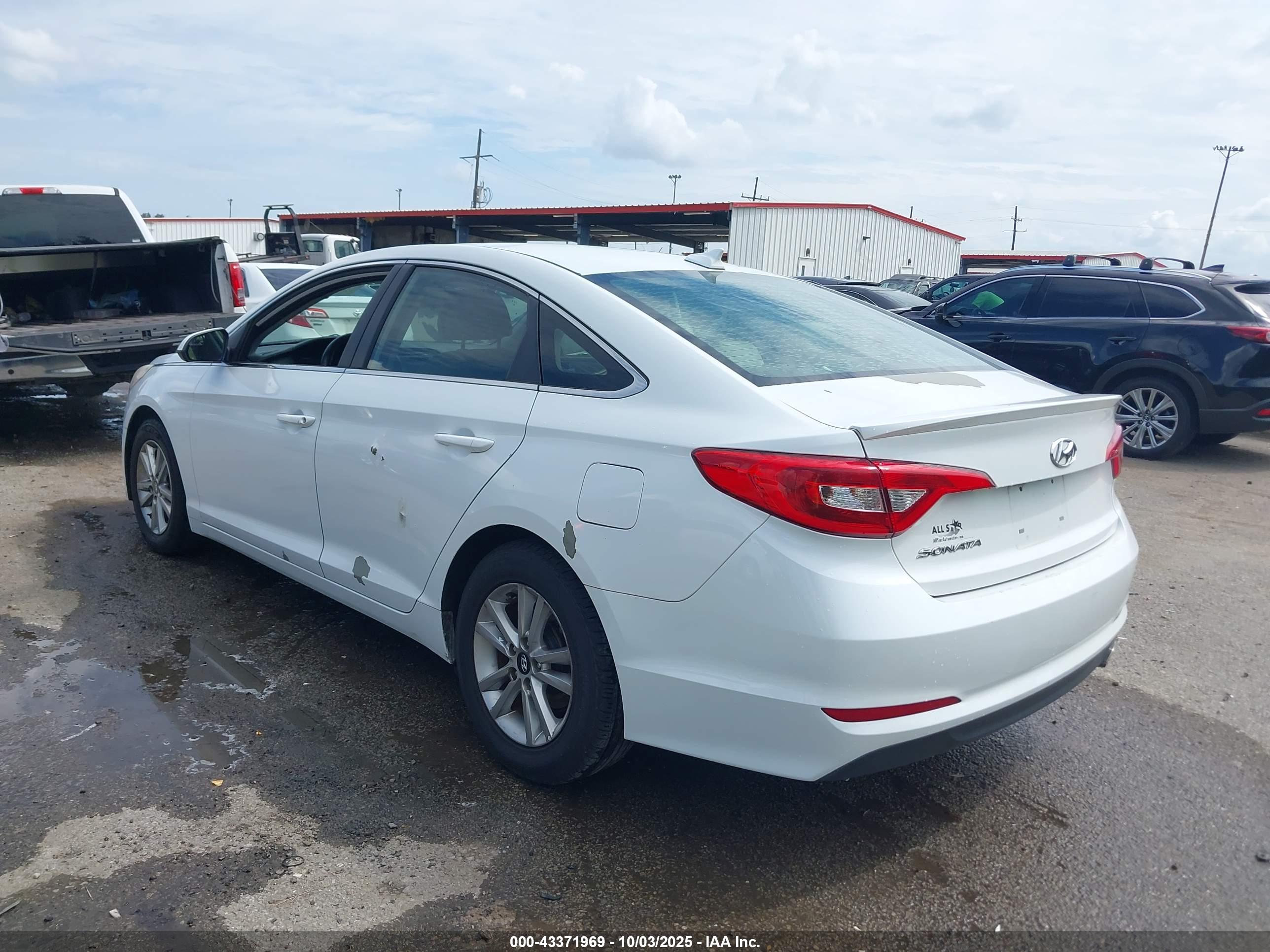 HYUNDAI SONATA image 3
