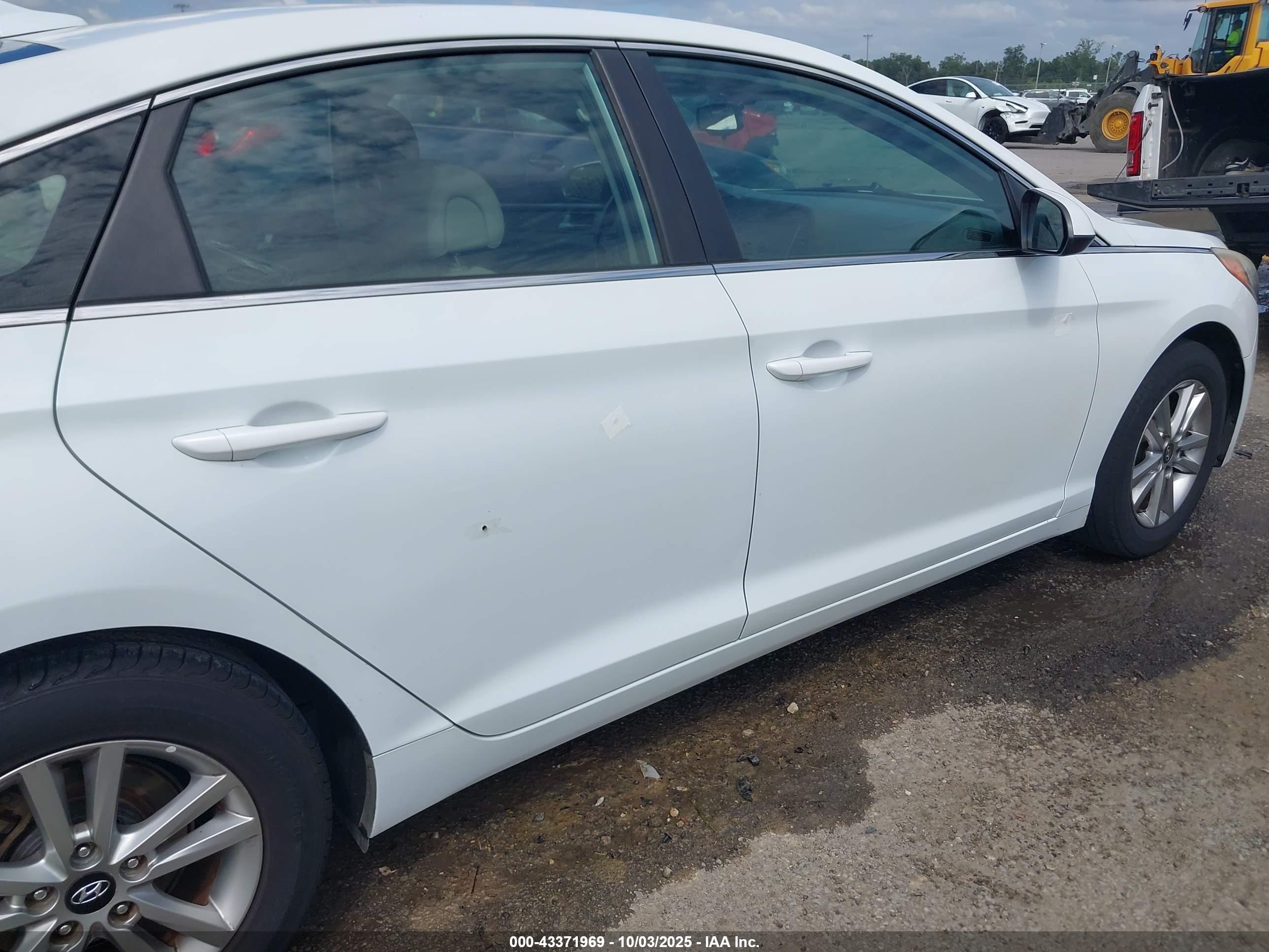HYUNDAI SONATA image 6