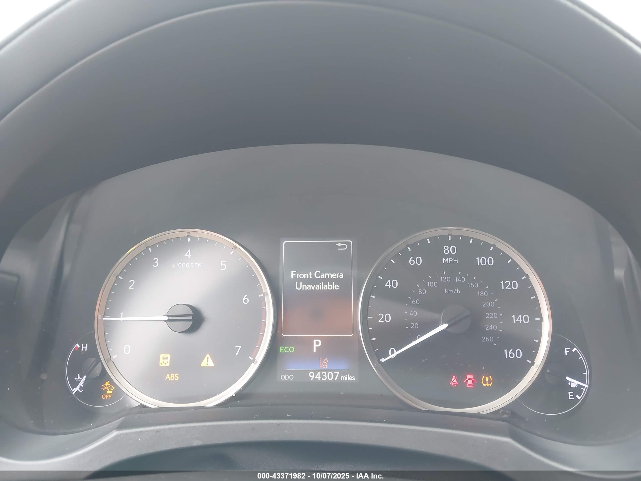 LEXUS IS image 7