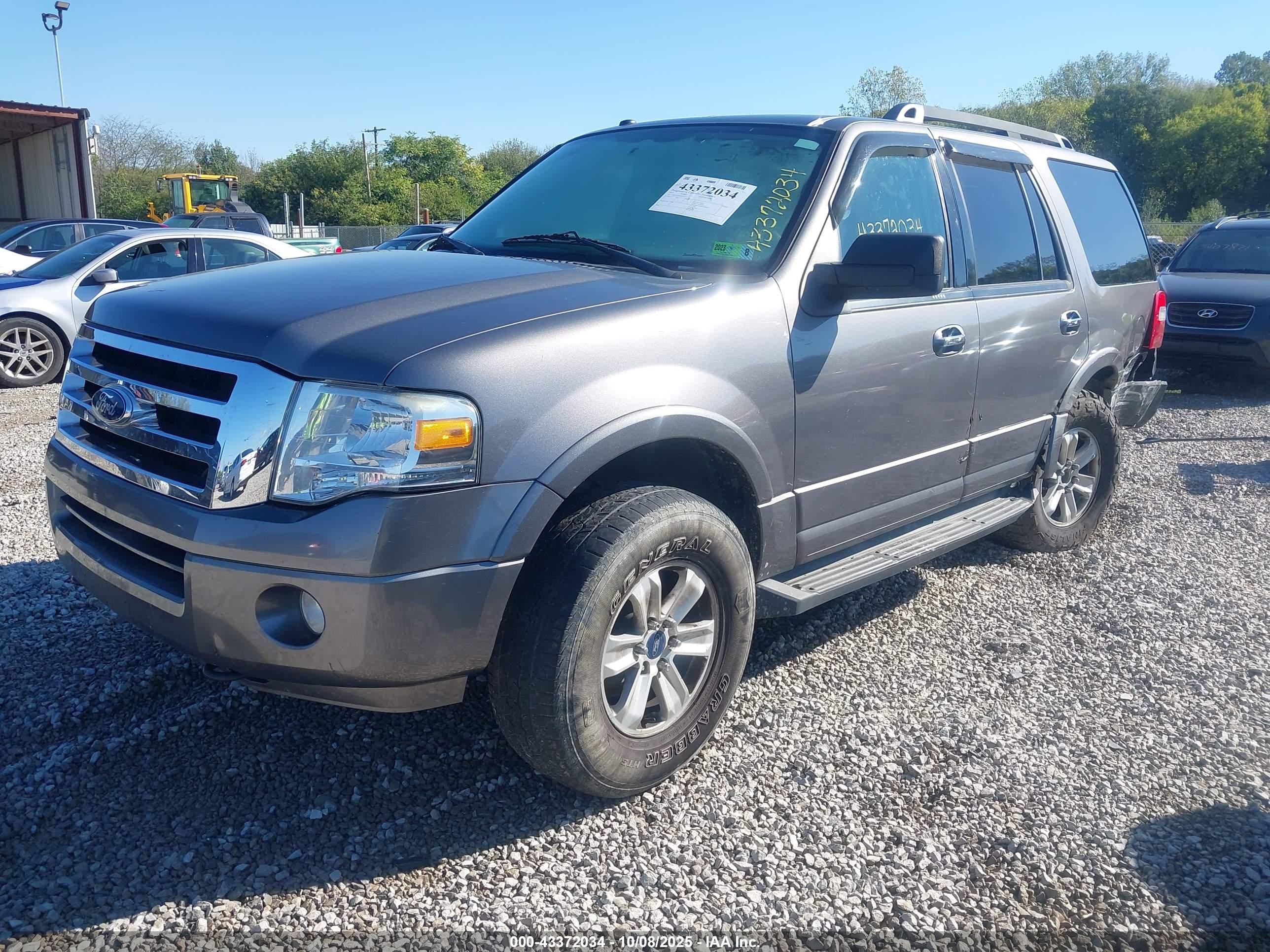 FORD EXPEDITION image 2