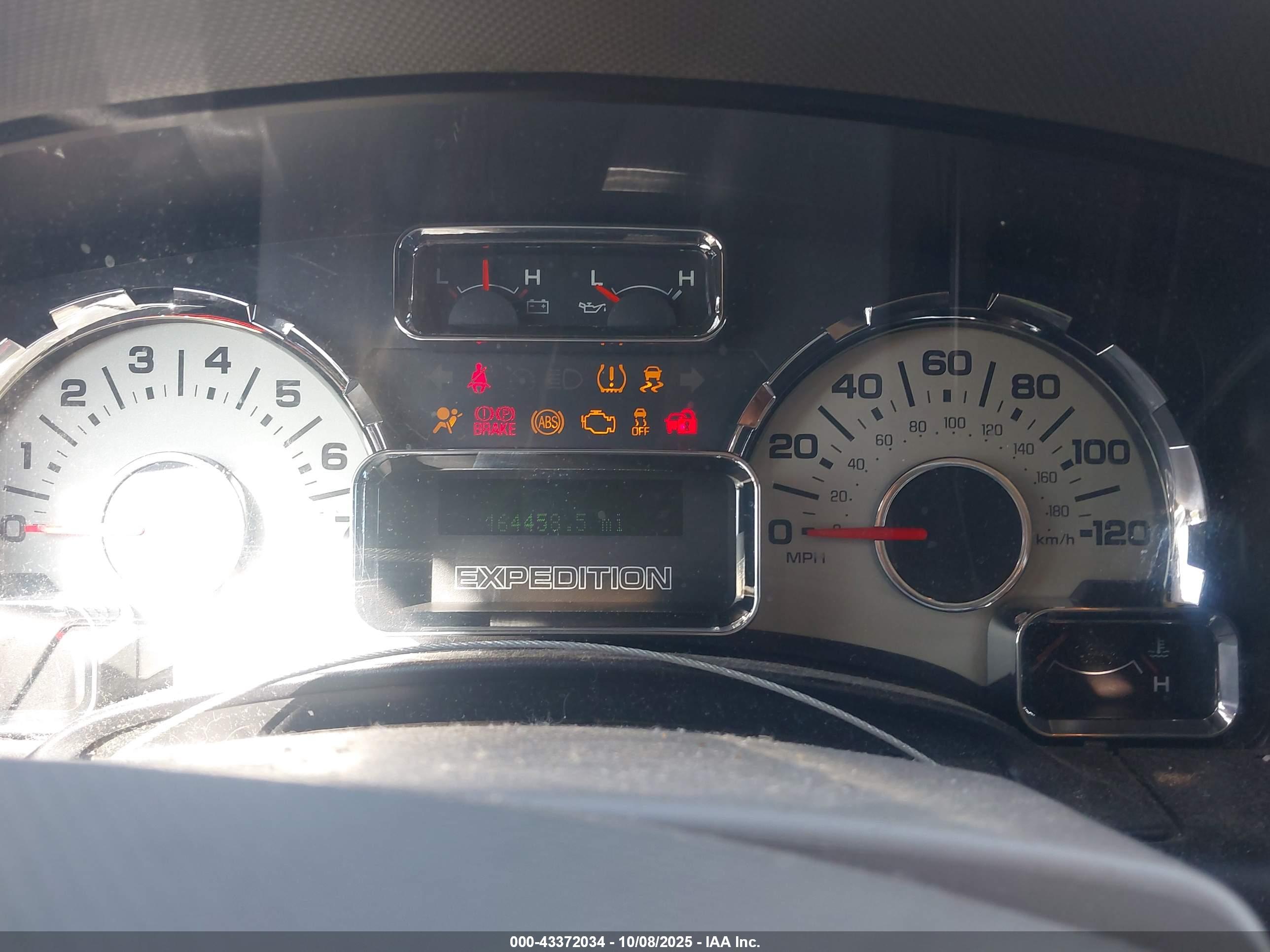 FORD EXPEDITION image 7