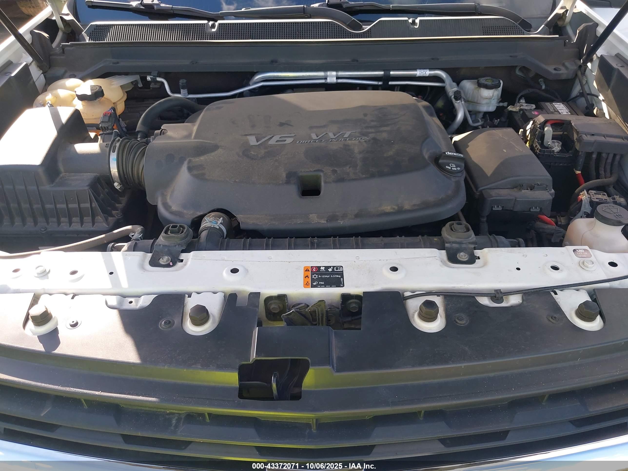 CHEVROLET COLORADO image 10