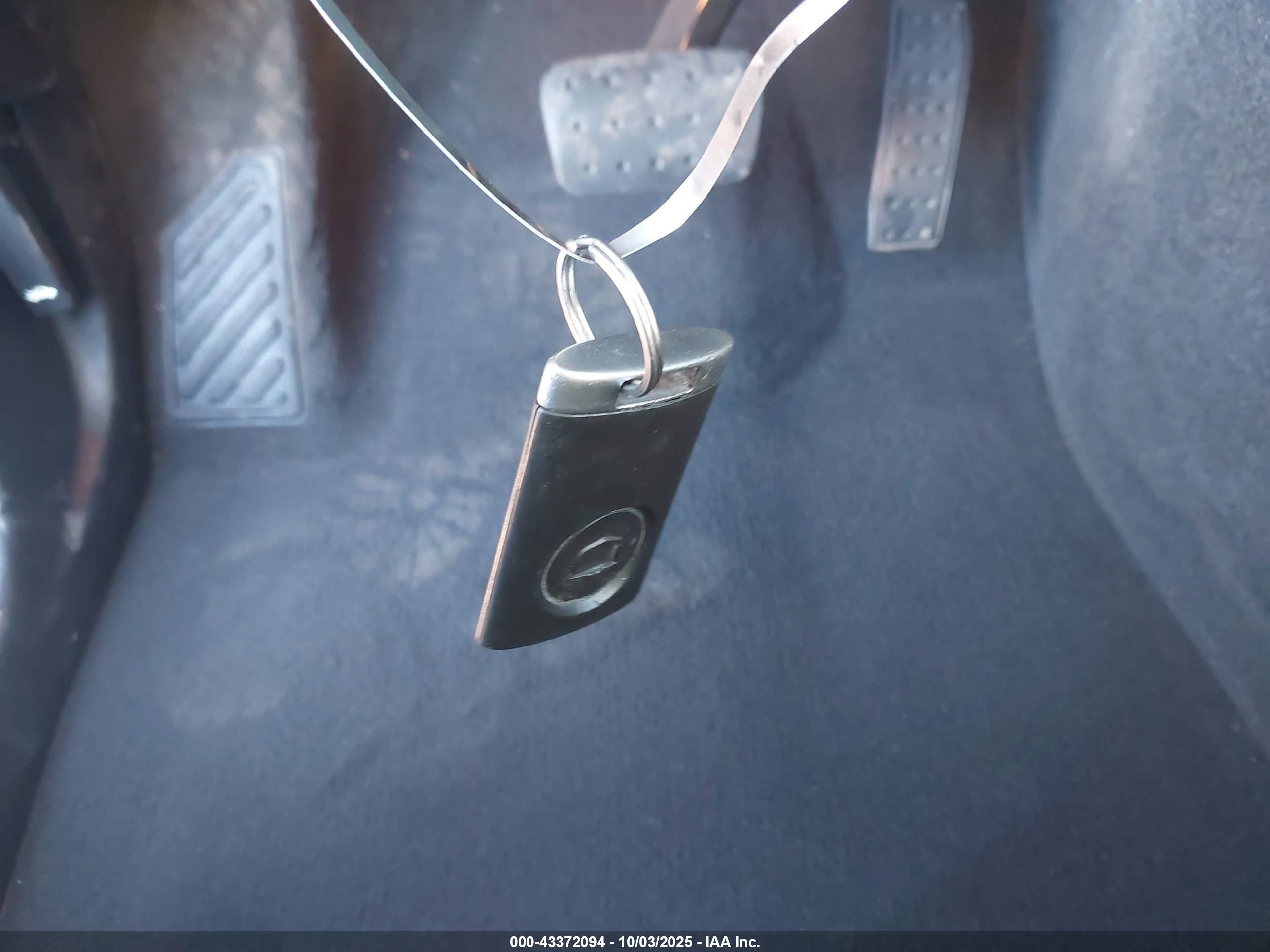 CADILLAC SRX image 11