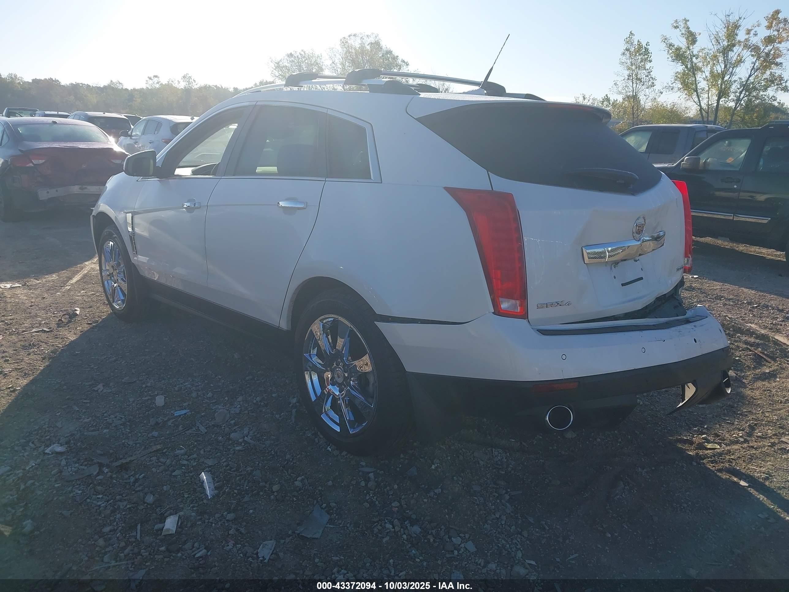 CADILLAC SRX image 3