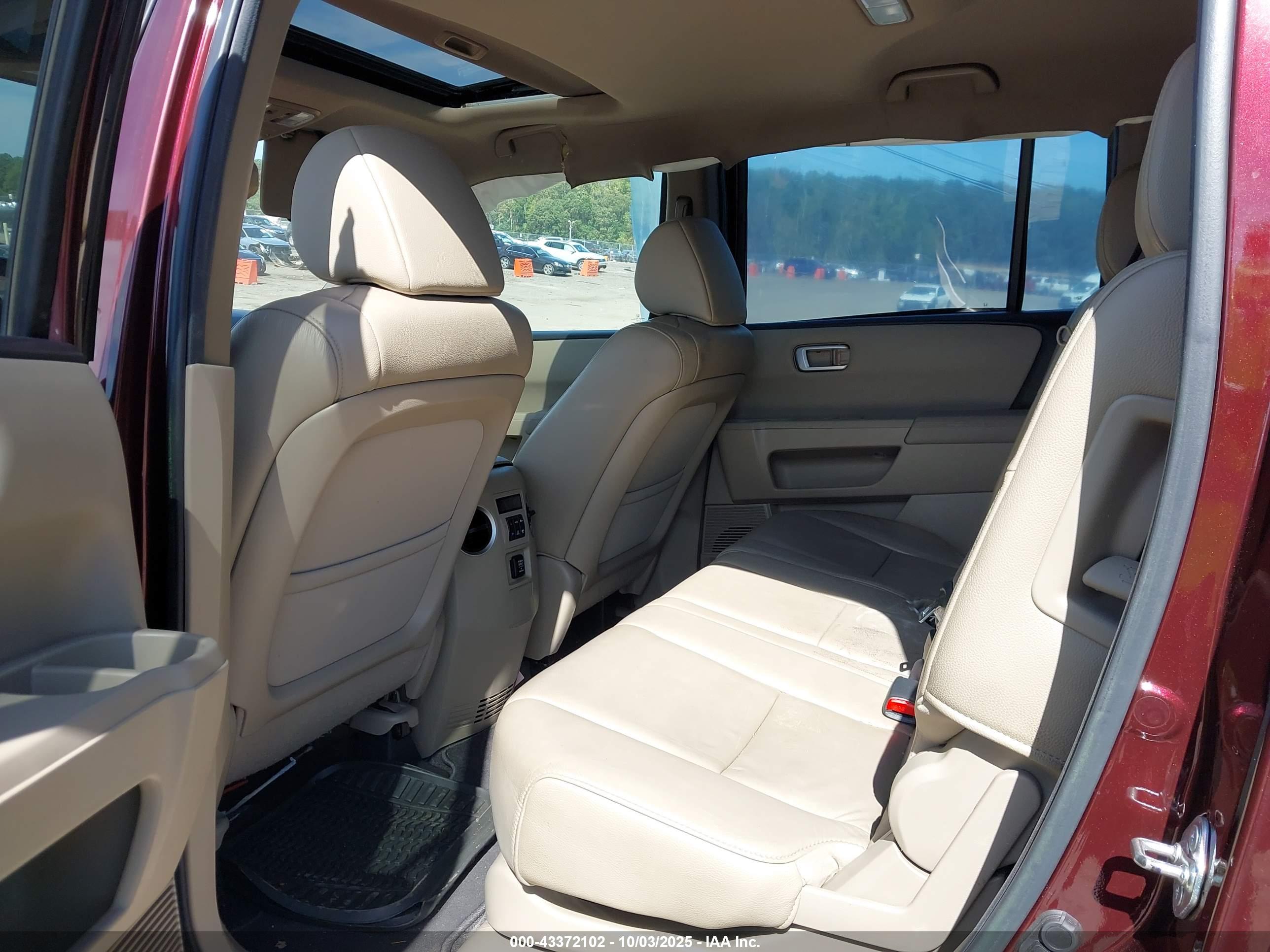HONDA PILOT image 8