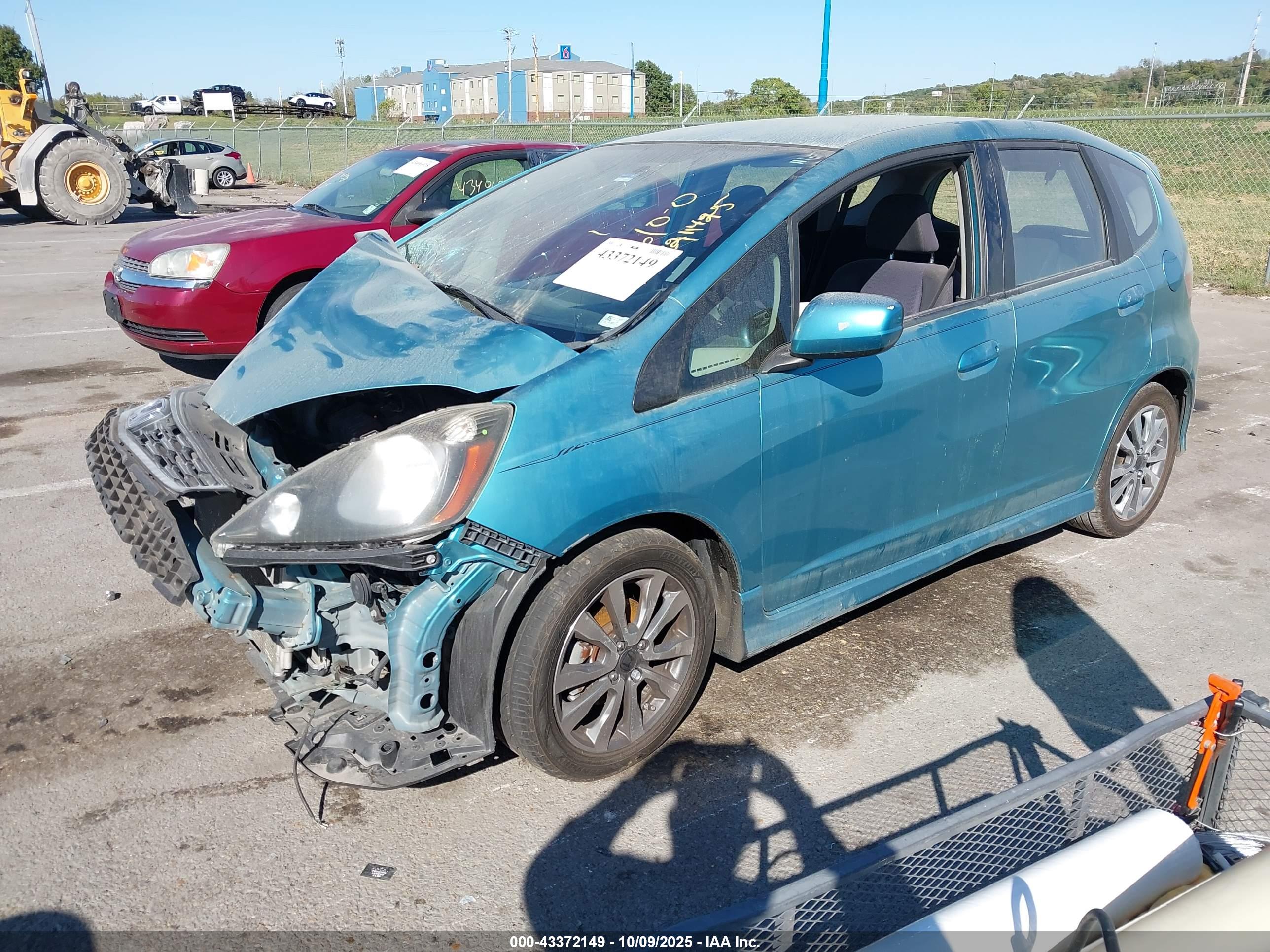 HONDA FIT image 2