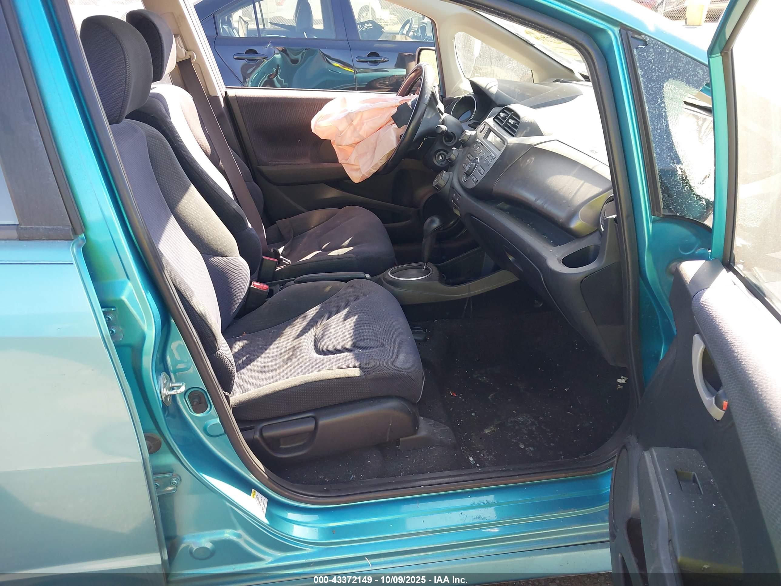 HONDA FIT image 5