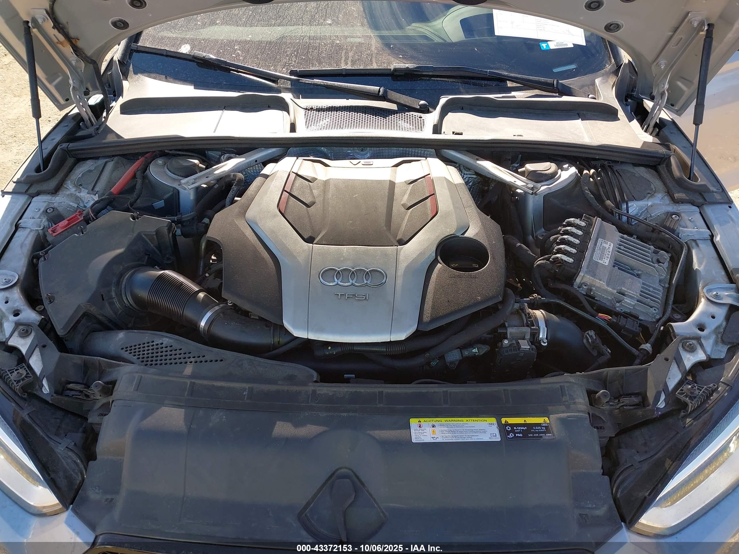 AUDI S5 image 10