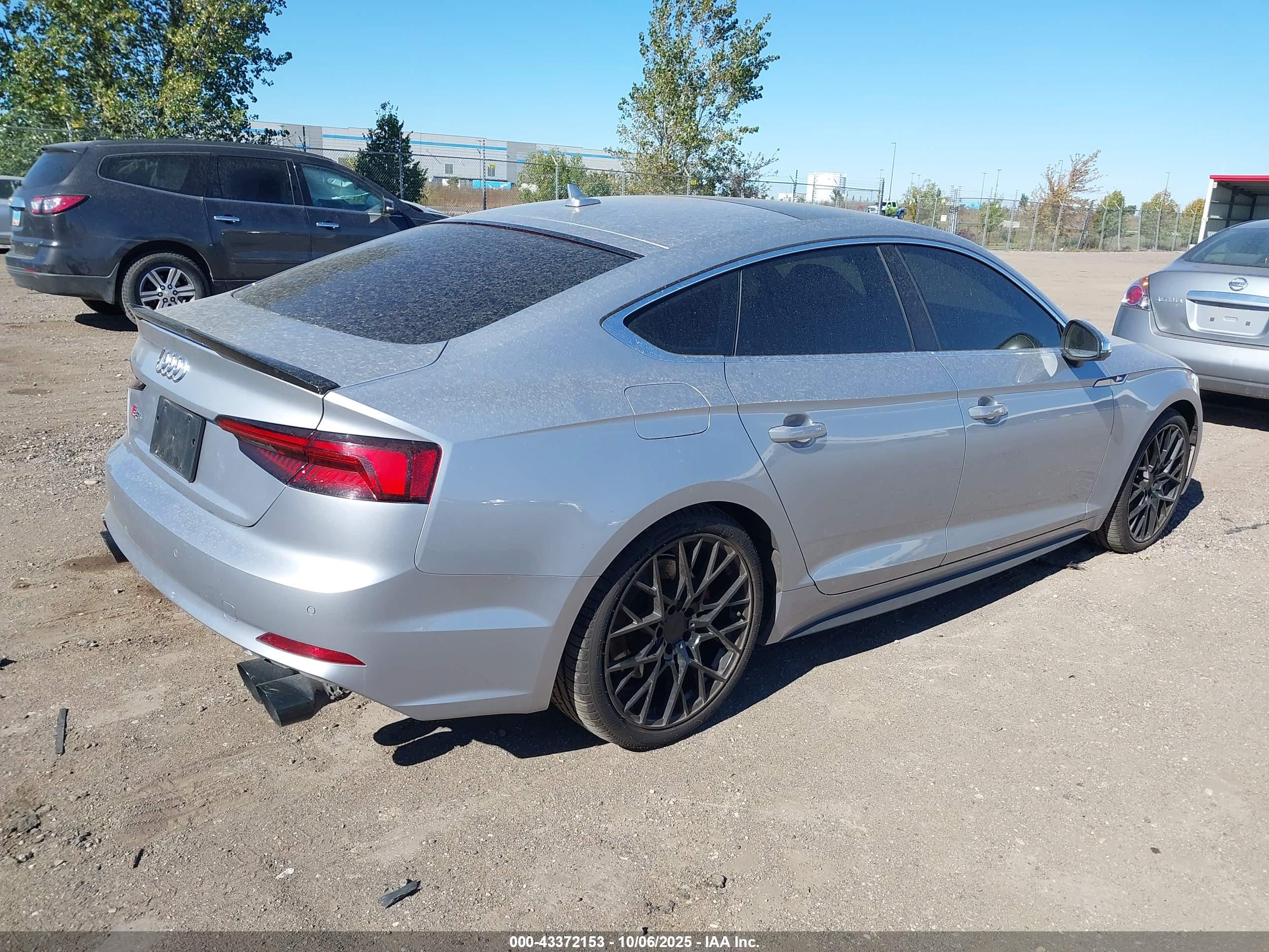 AUDI S5 image 4