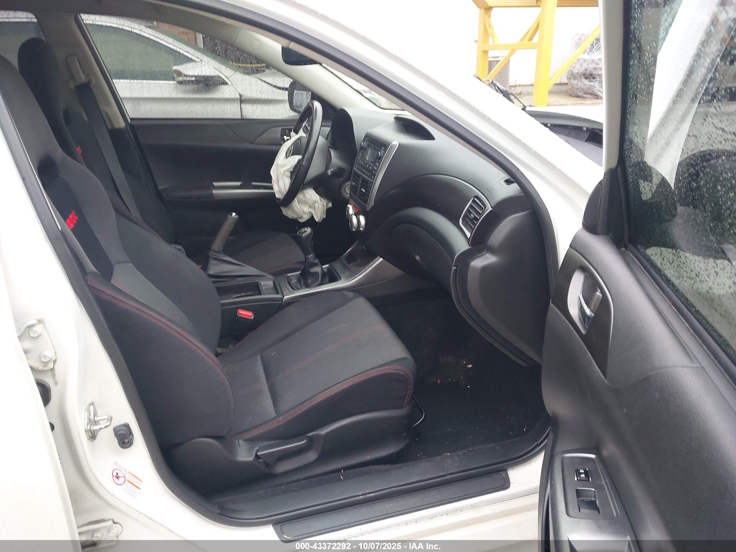 SUBARU IMPREZA image 5