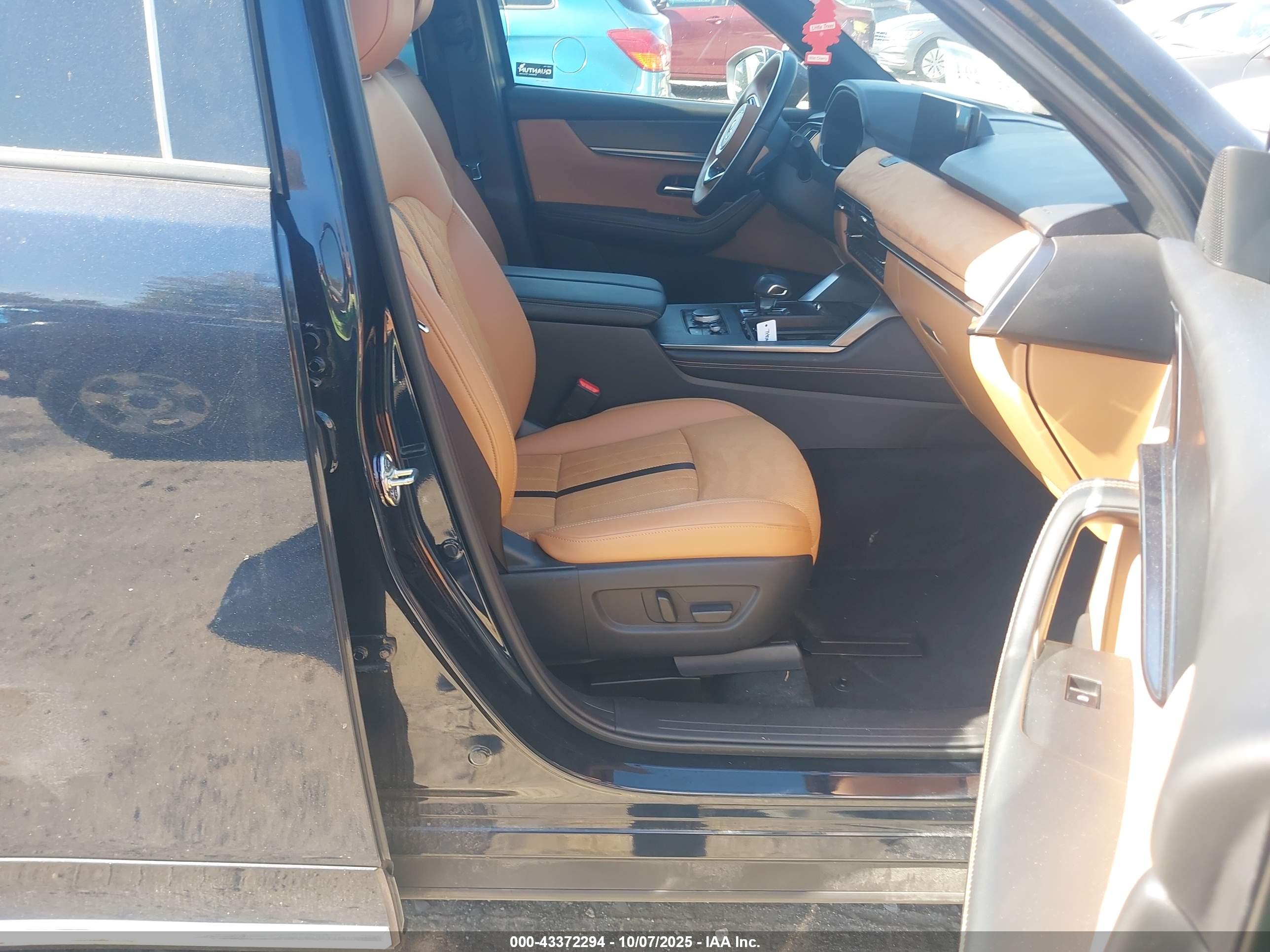 MAZDA CX-90 image 5