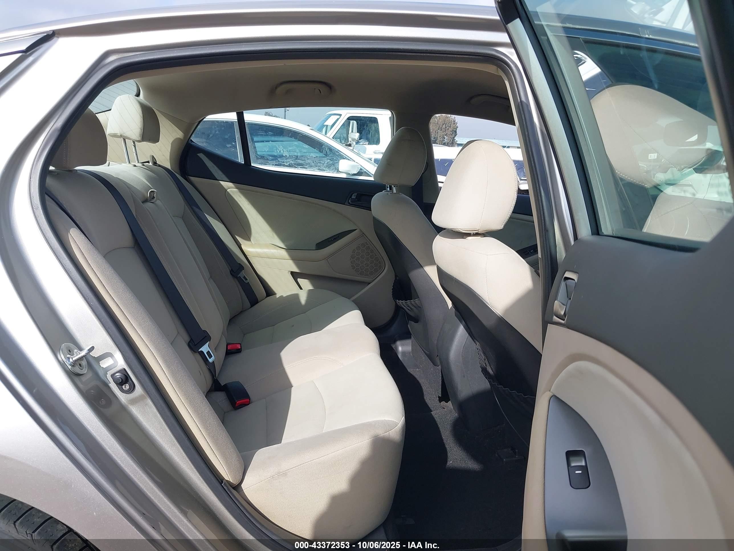KIA OPTIMA image 8