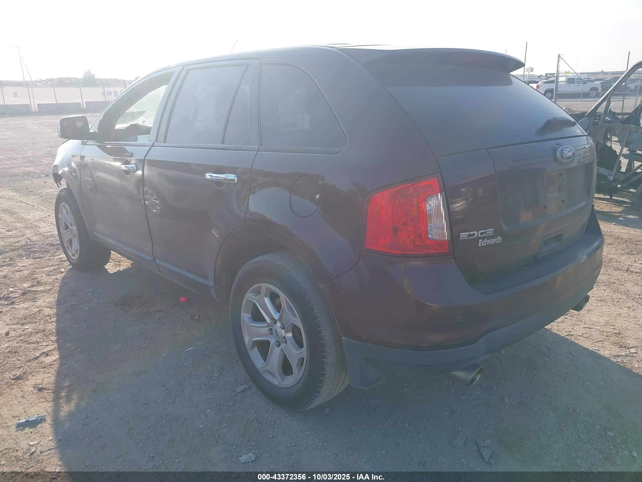 FORD EDGE image 3