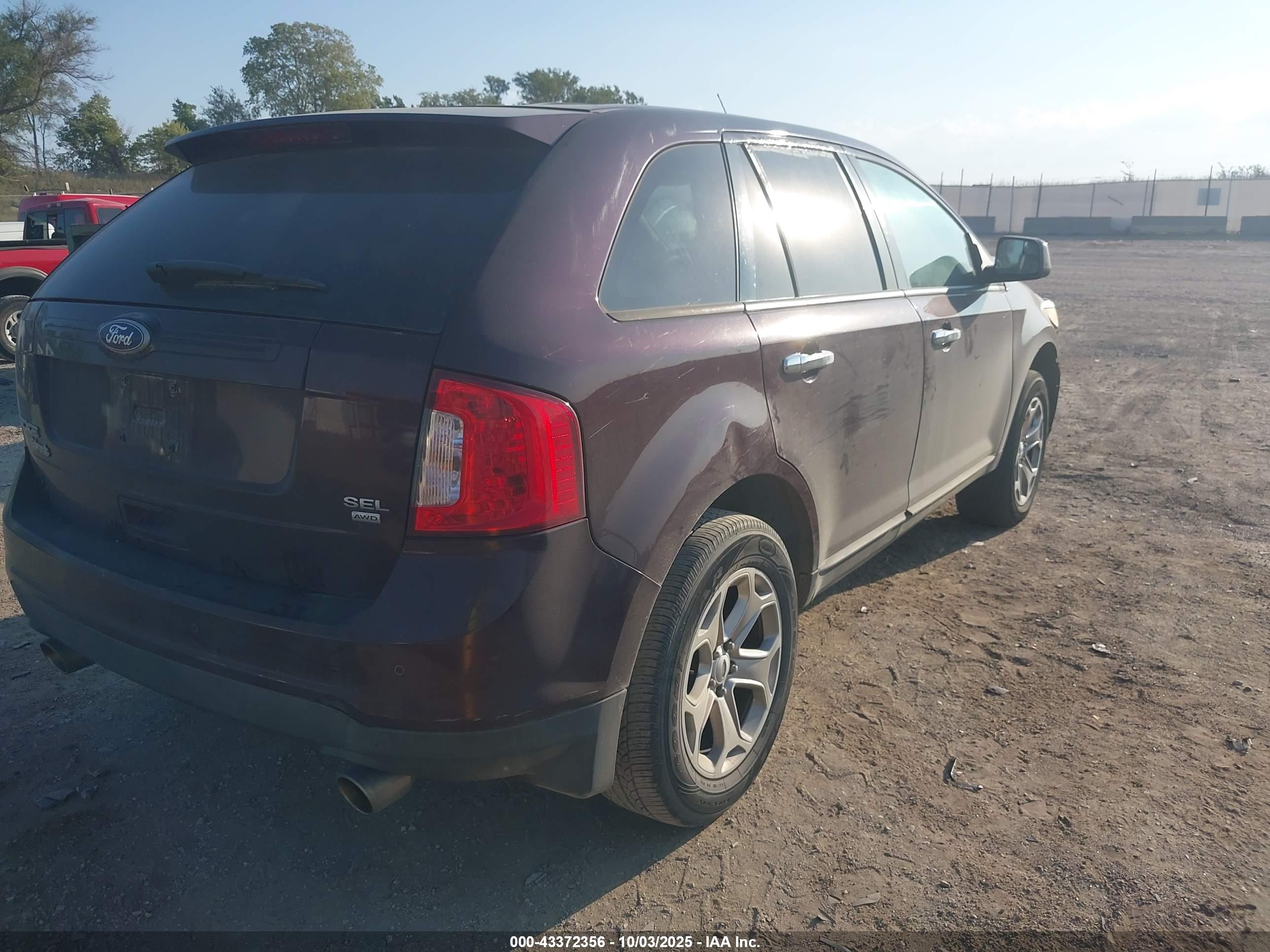 FORD EDGE image 4