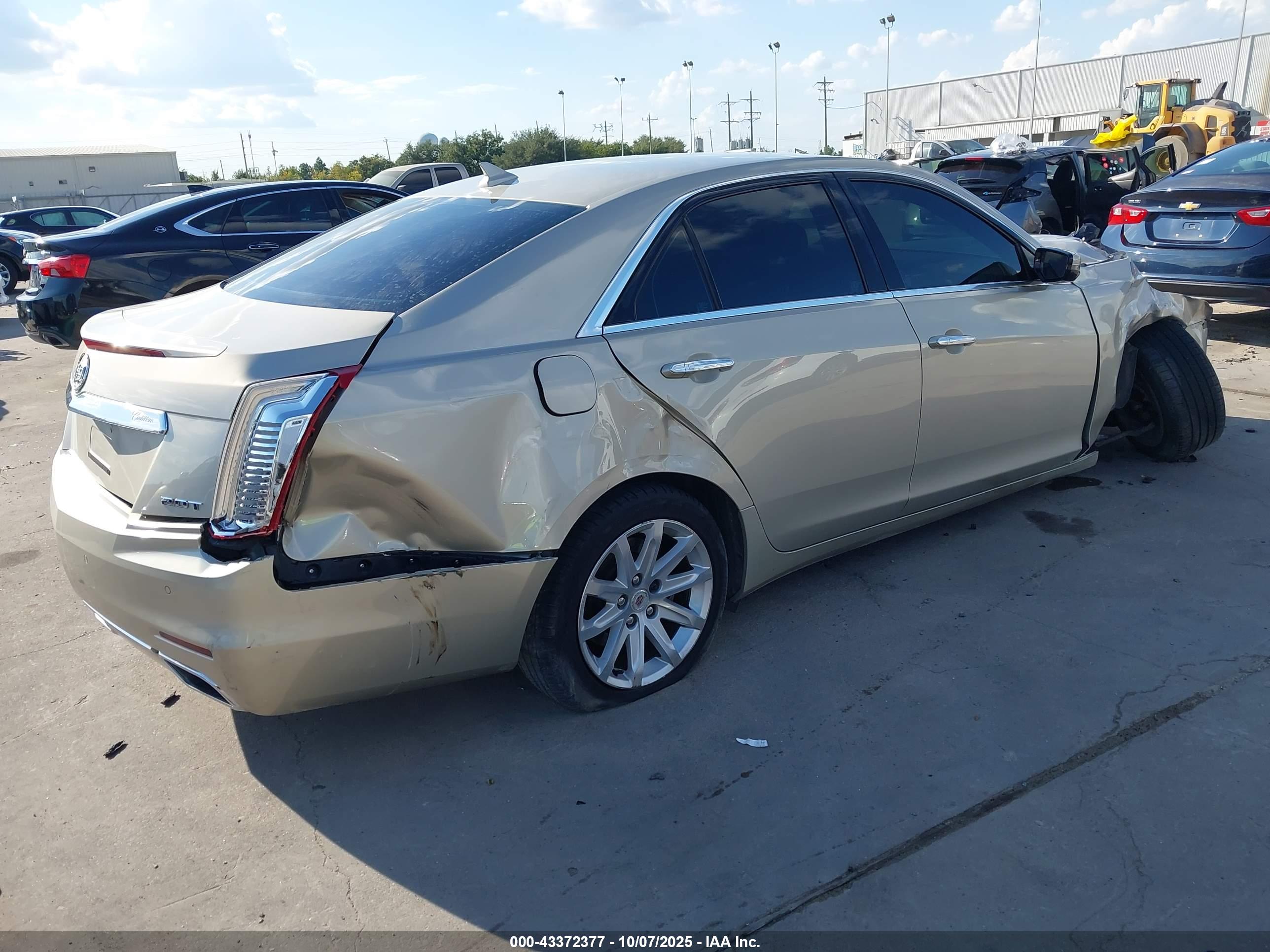 CADILLAC CTS image 4
