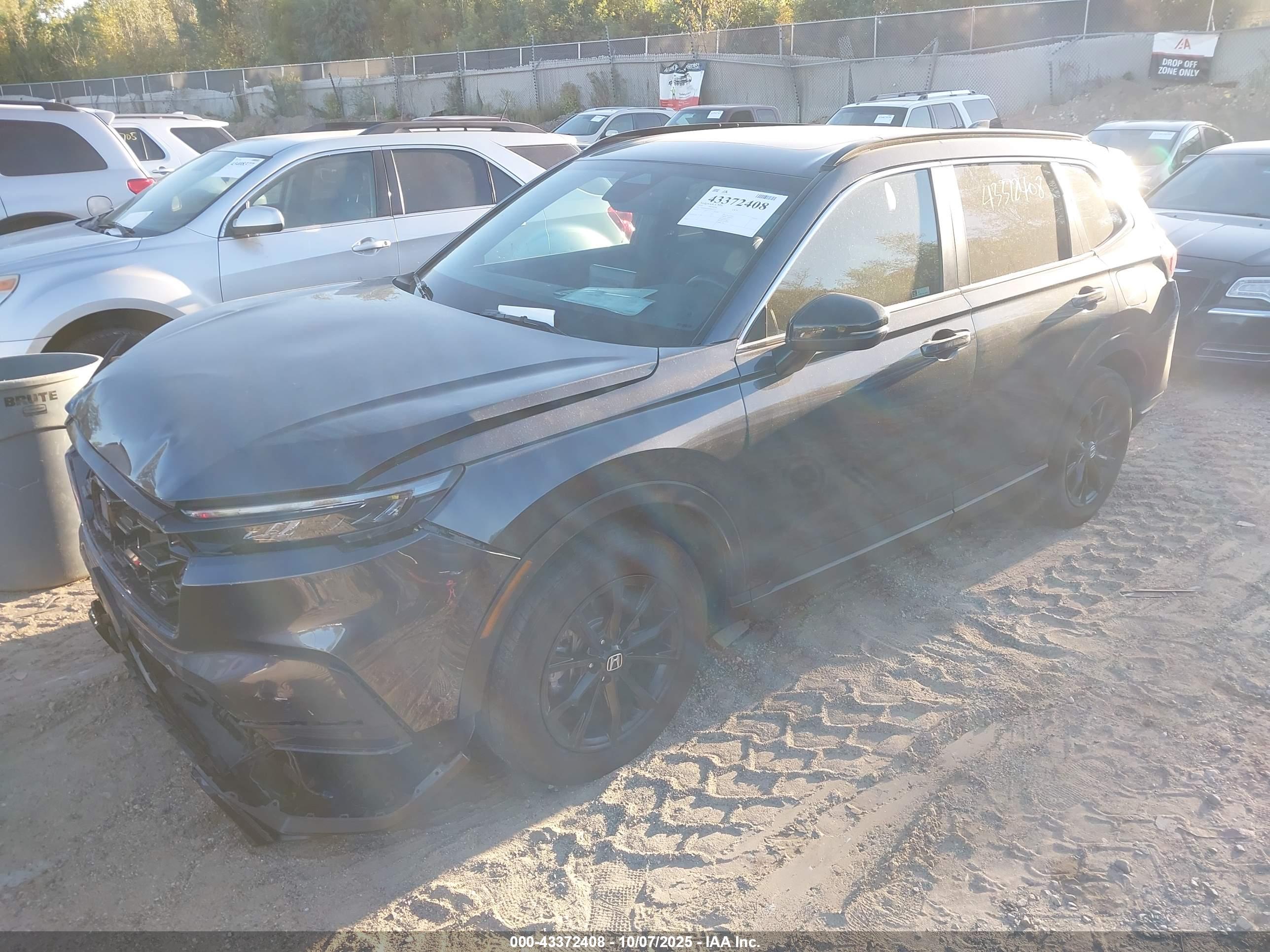 HONDA CR-V image 2