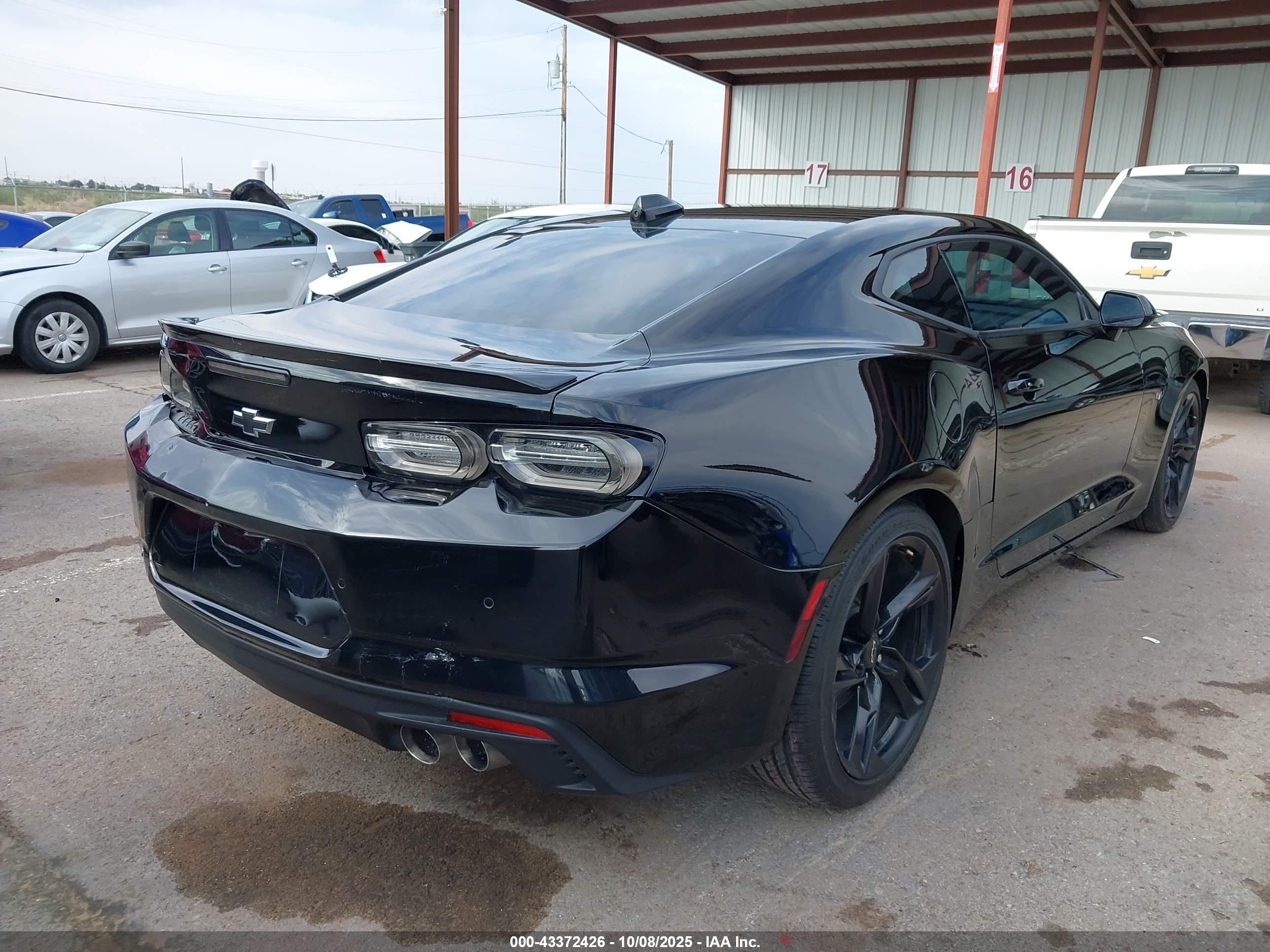 CHEVROLET CAMARO image 4