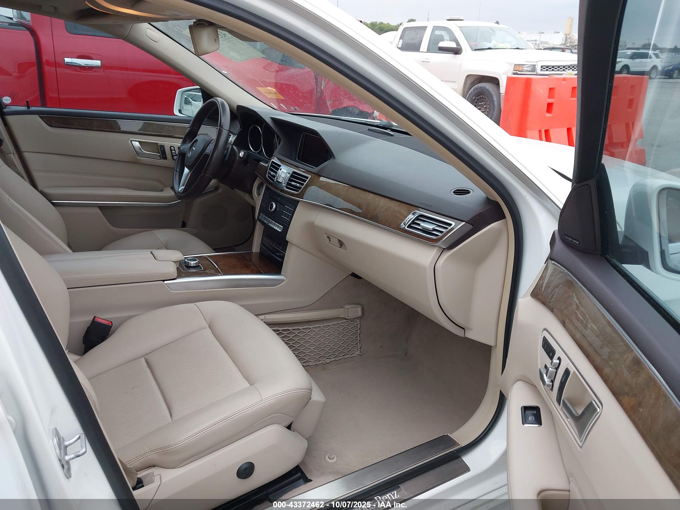 MERCEDES-BENZ E image 5