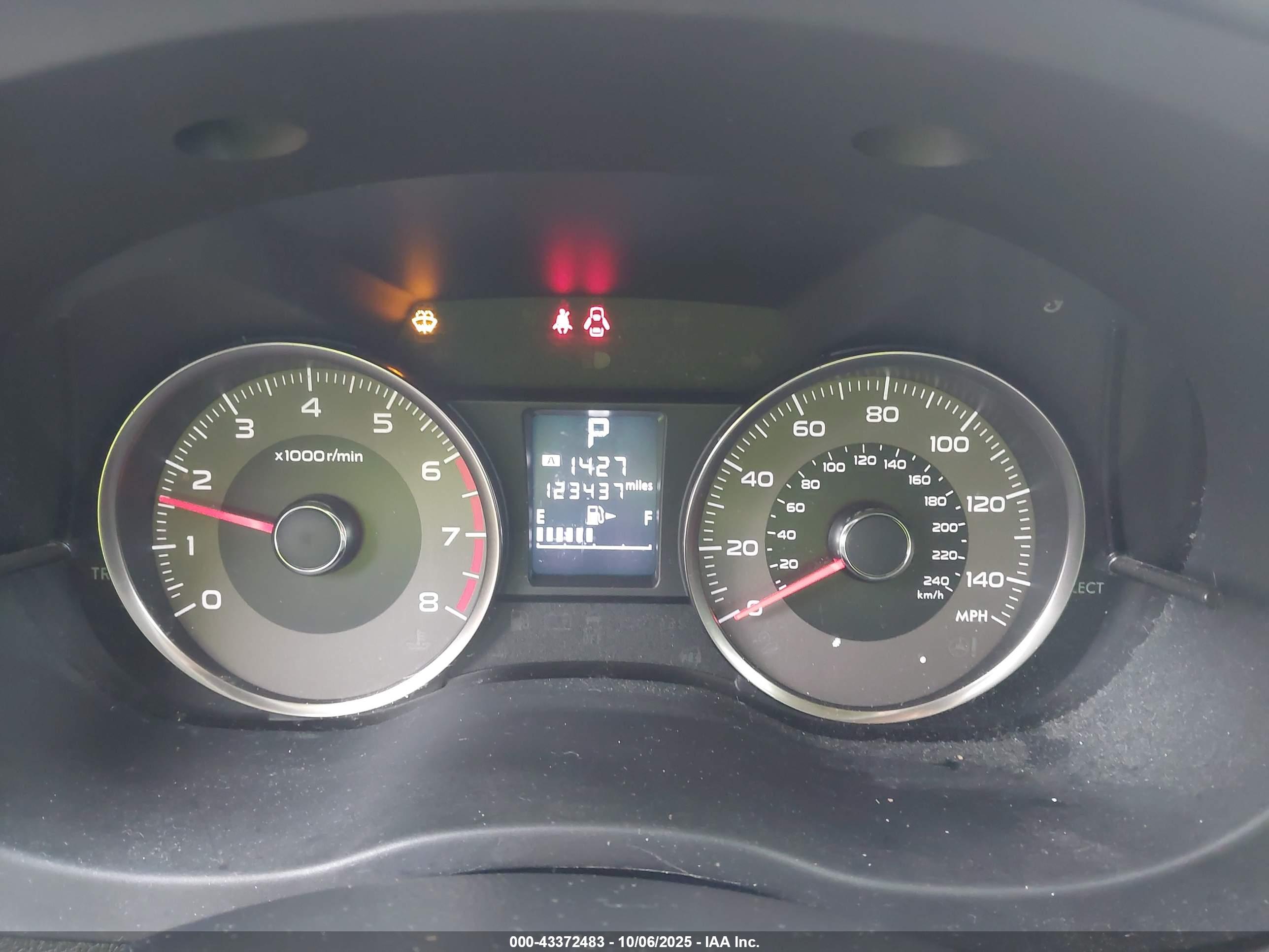 SUBARU FORESTER image 7