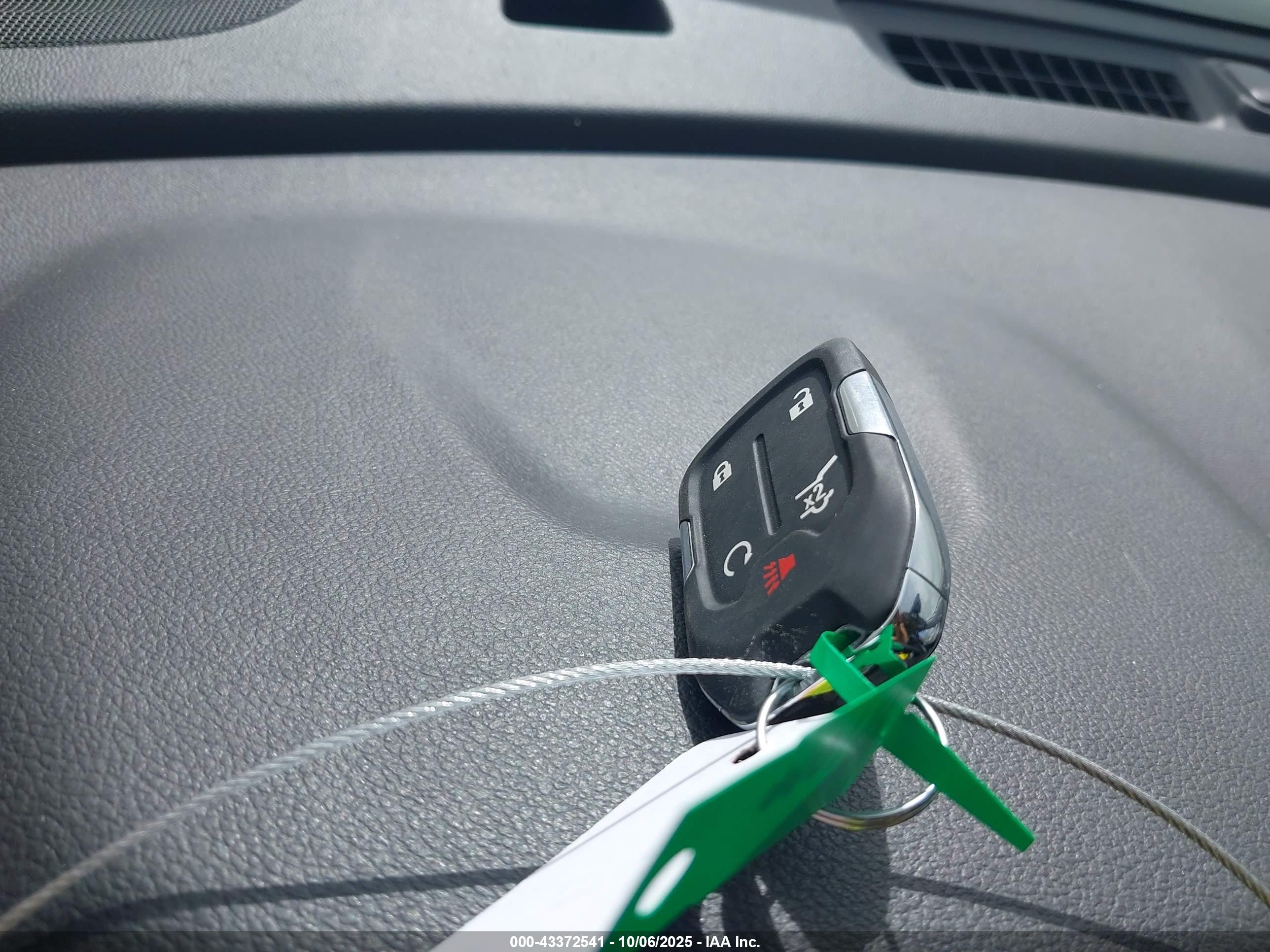 GMC TERRAIN image 11