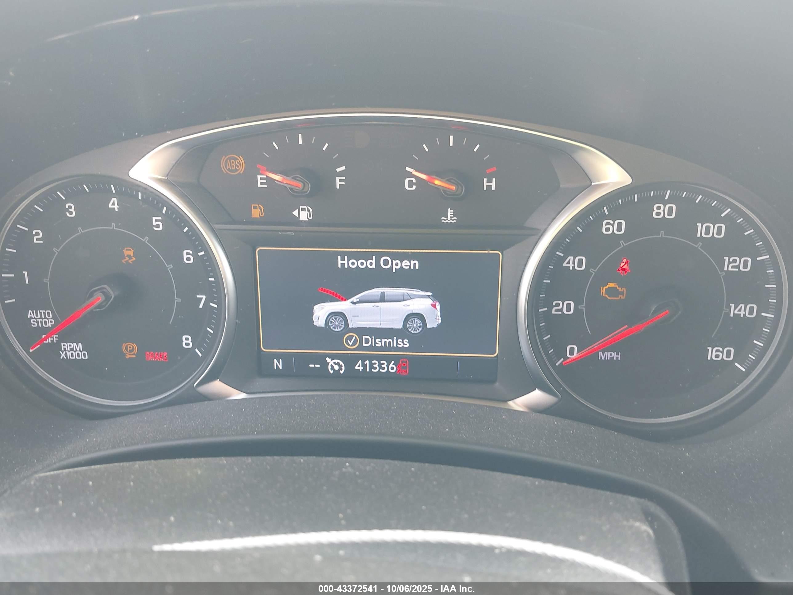 GMC TERRAIN image 7