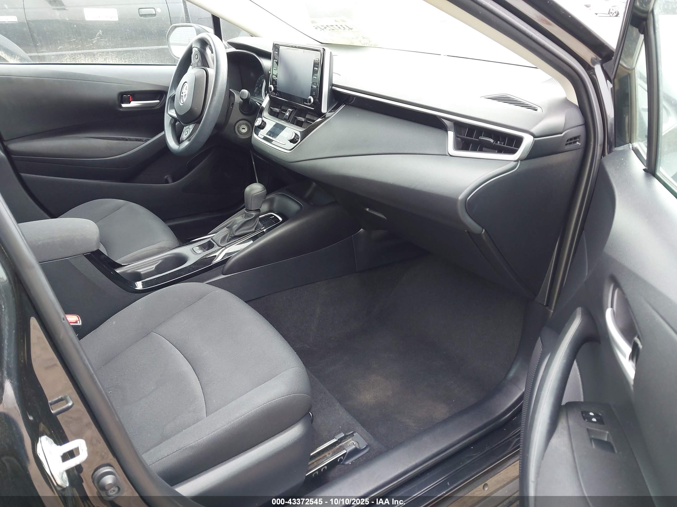 TOYOTA COROLLA image 5