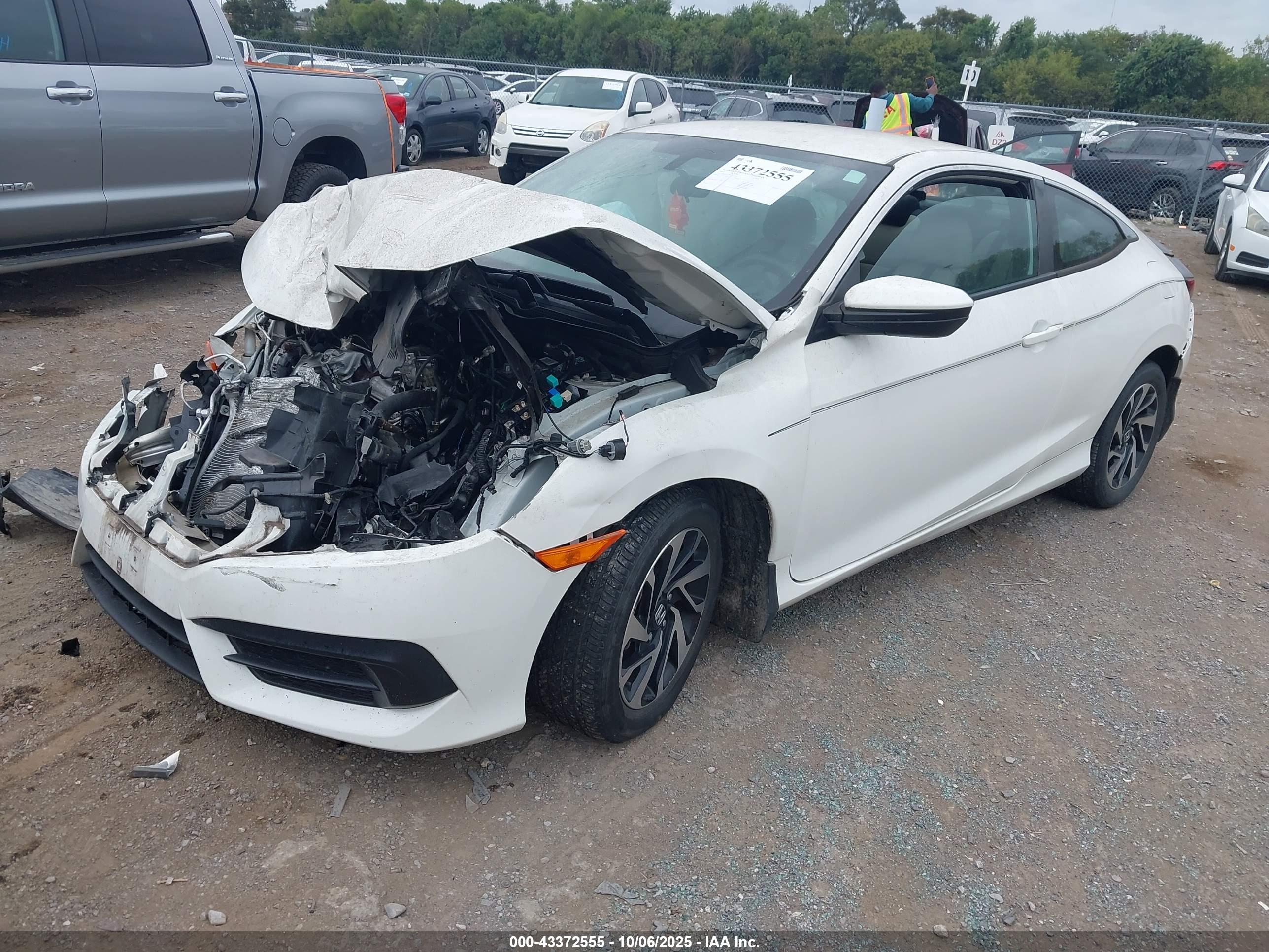 HONDA CIVIC image 2