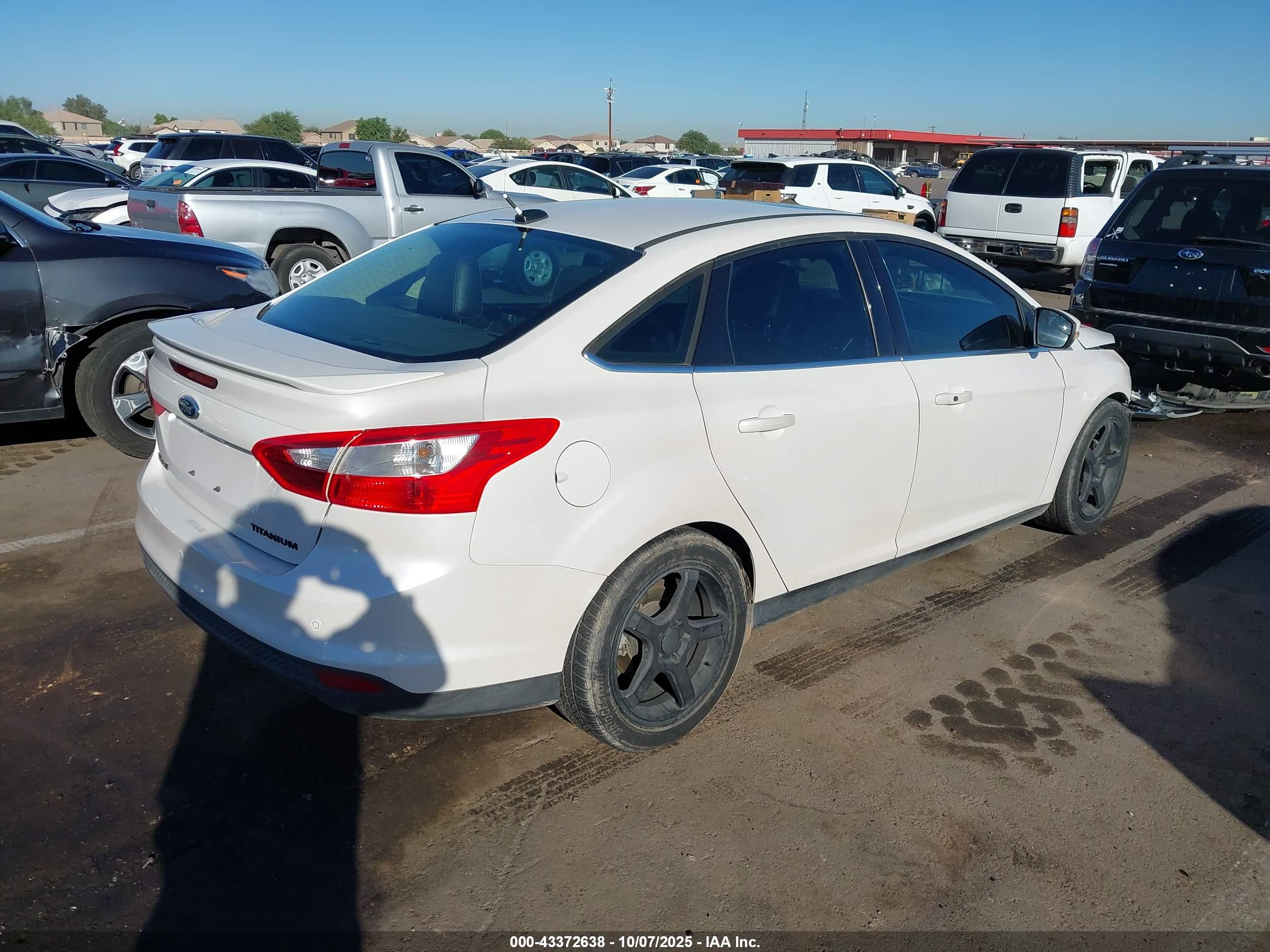 FORD FOCUS image 4