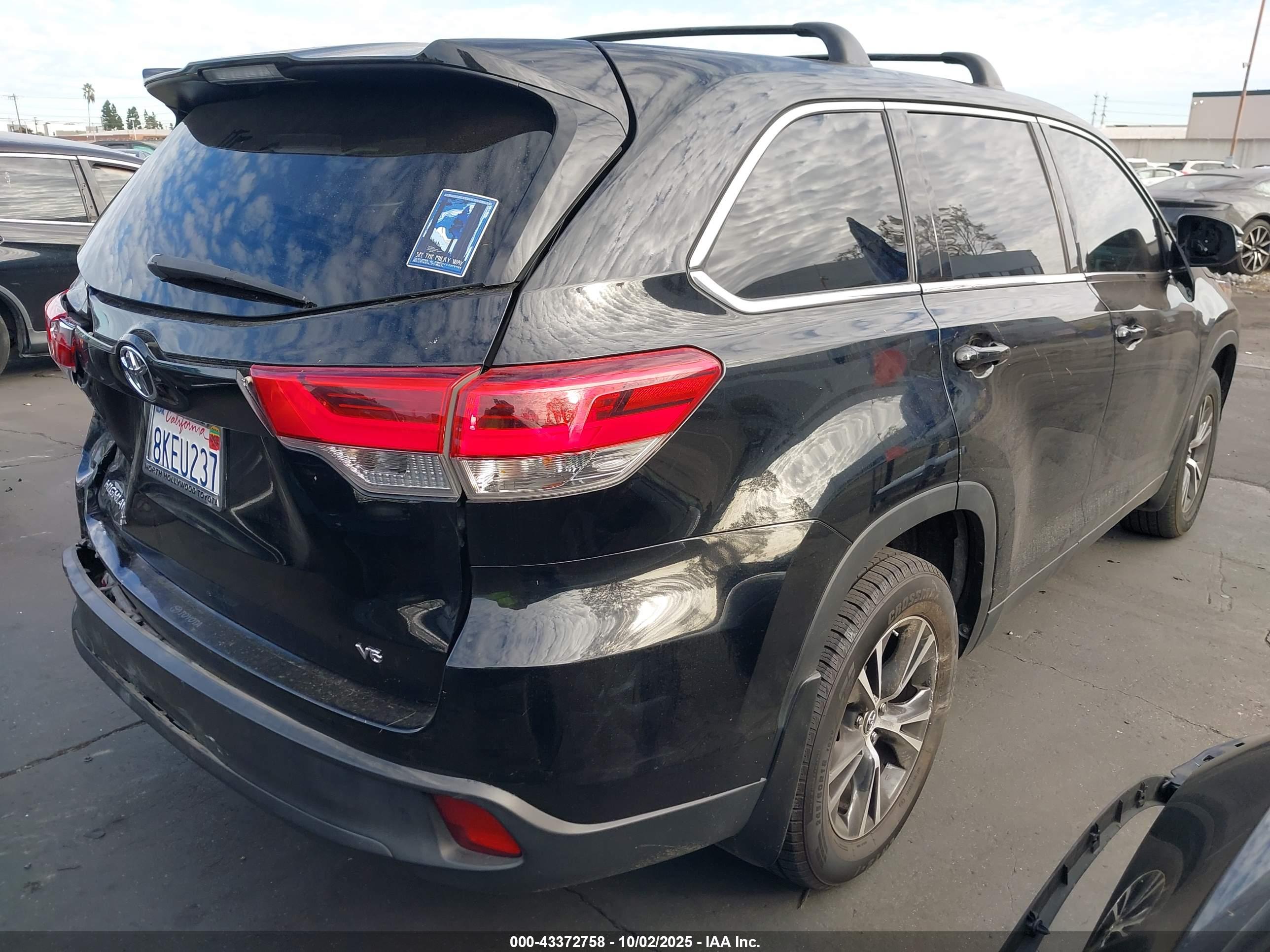 TOYOTA HIGHLANDER image 4
