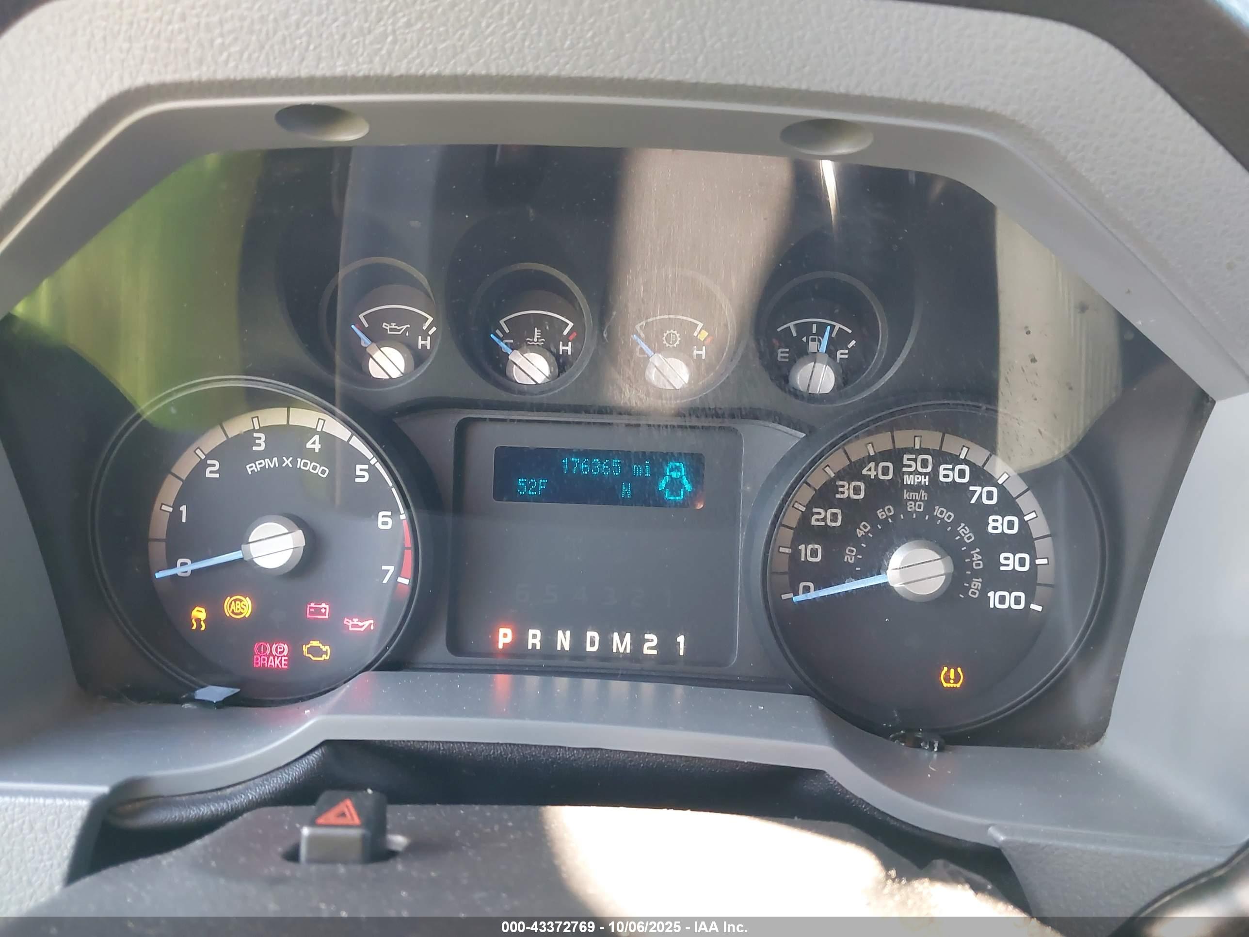 FORD F-250 image 7