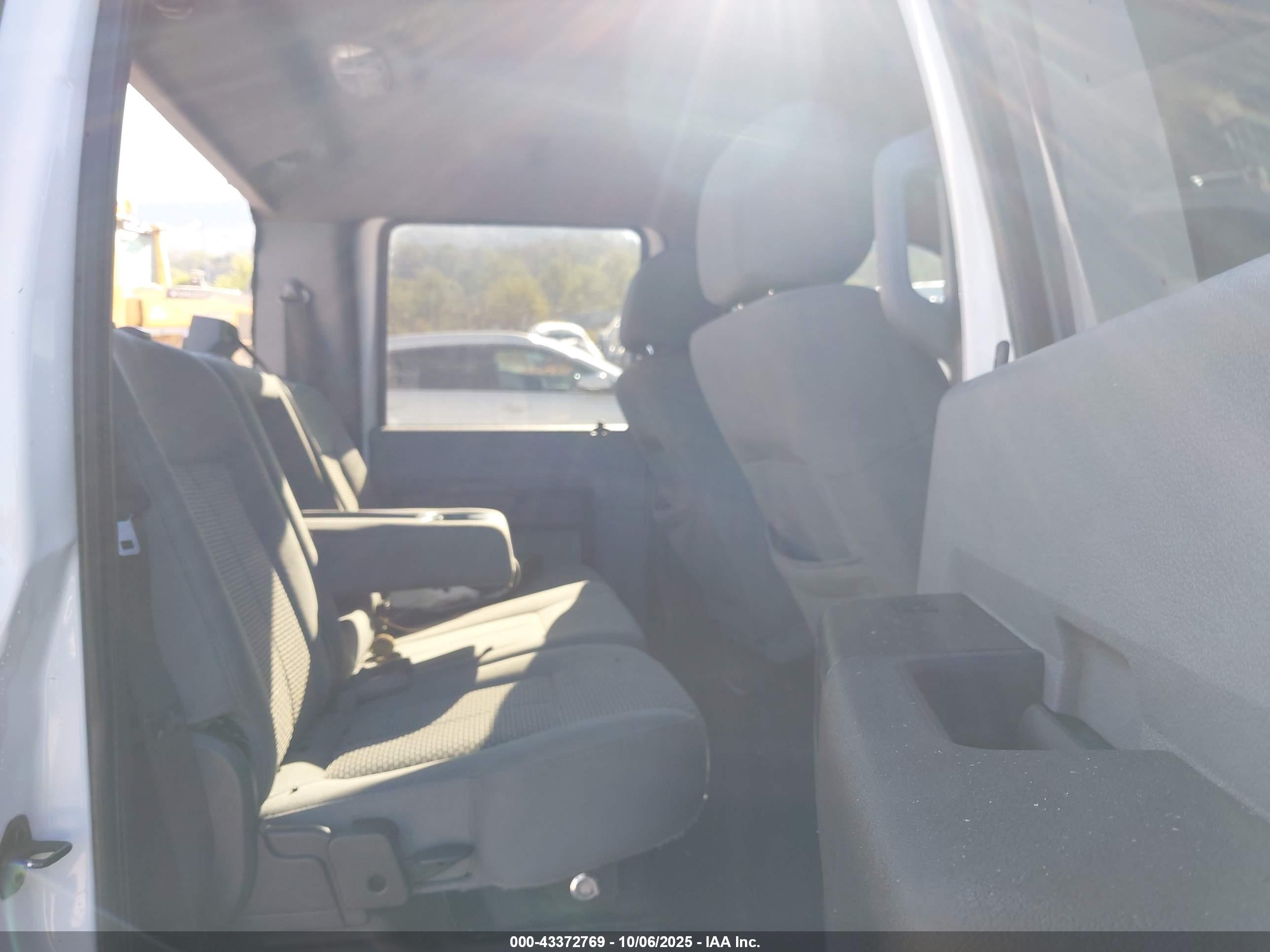 FORD F-250 image 8