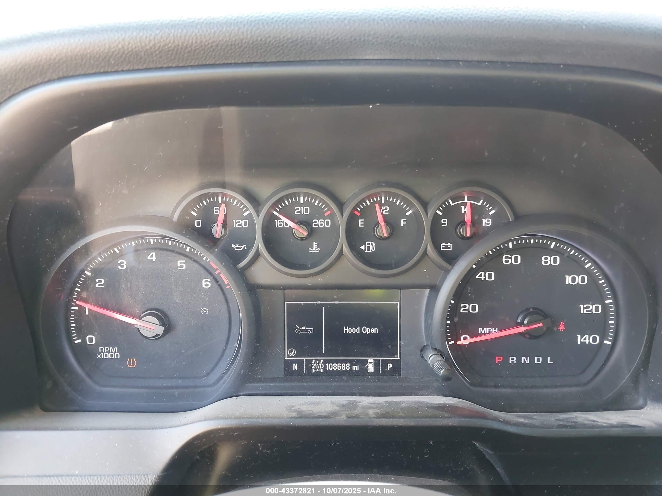 CHEVROLET SILVERADO image 7
