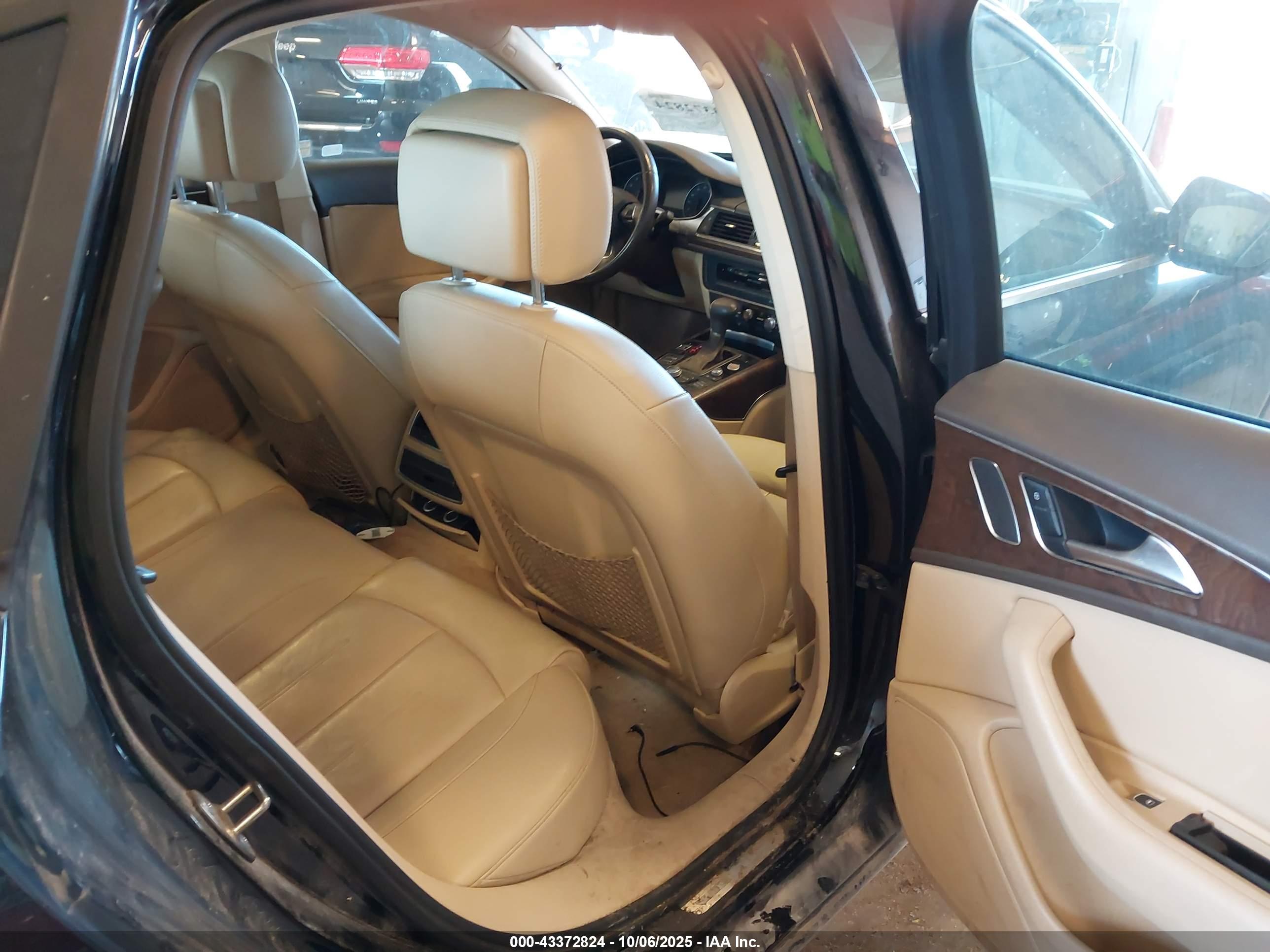 AUDI A6 image 8