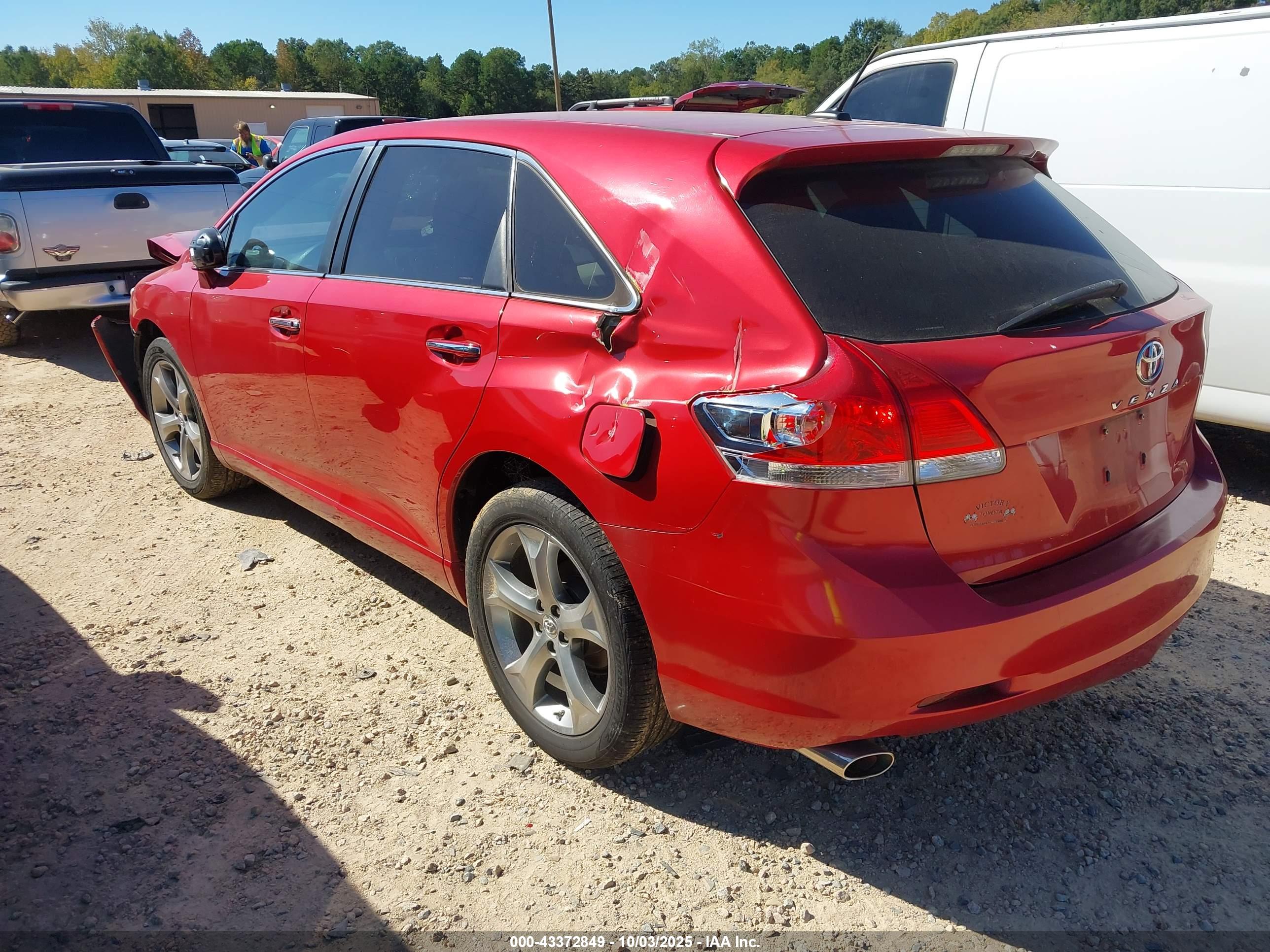 TOYOTA VENZA image 3