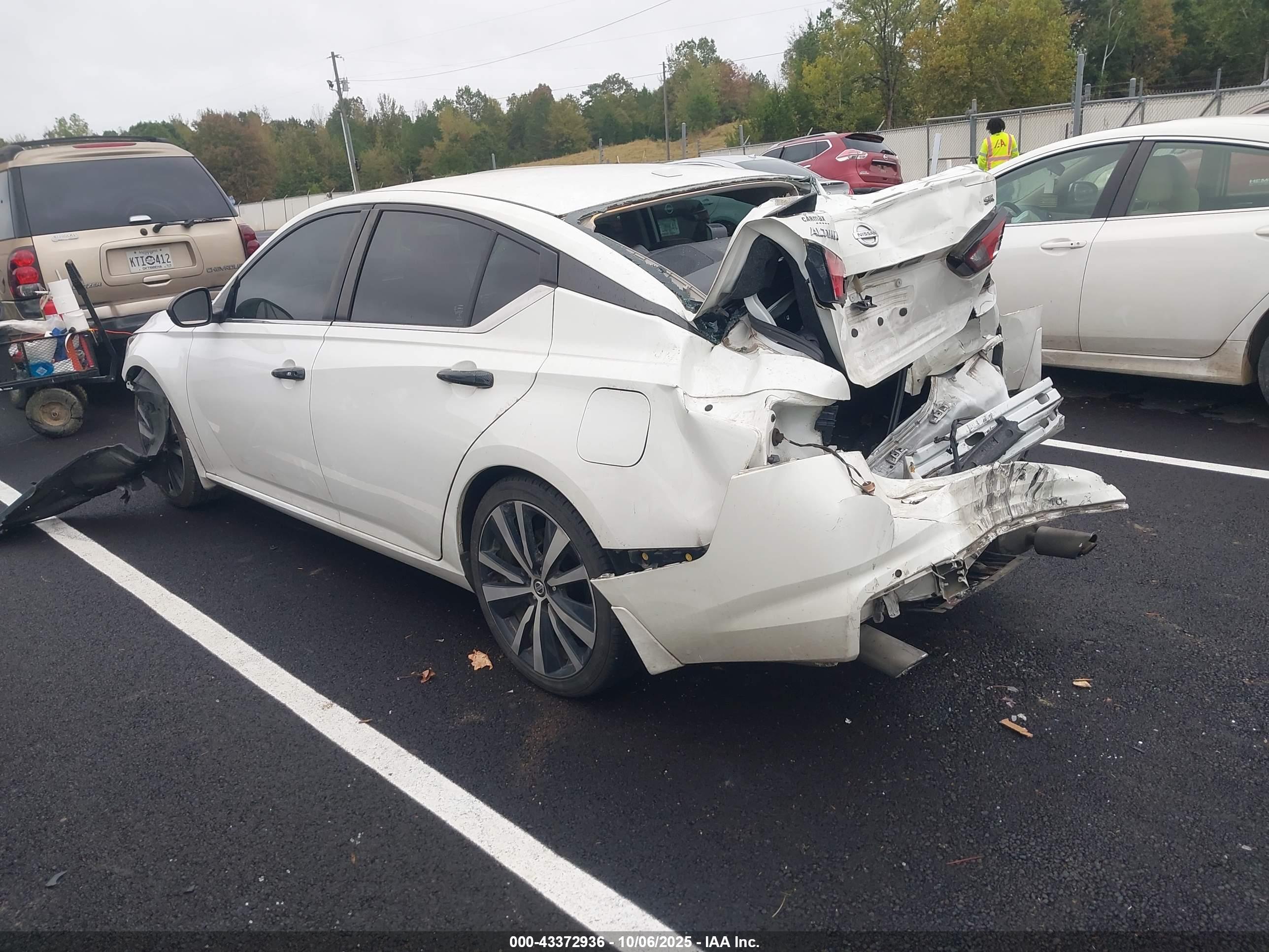 NISSAN ALTIMA image 3