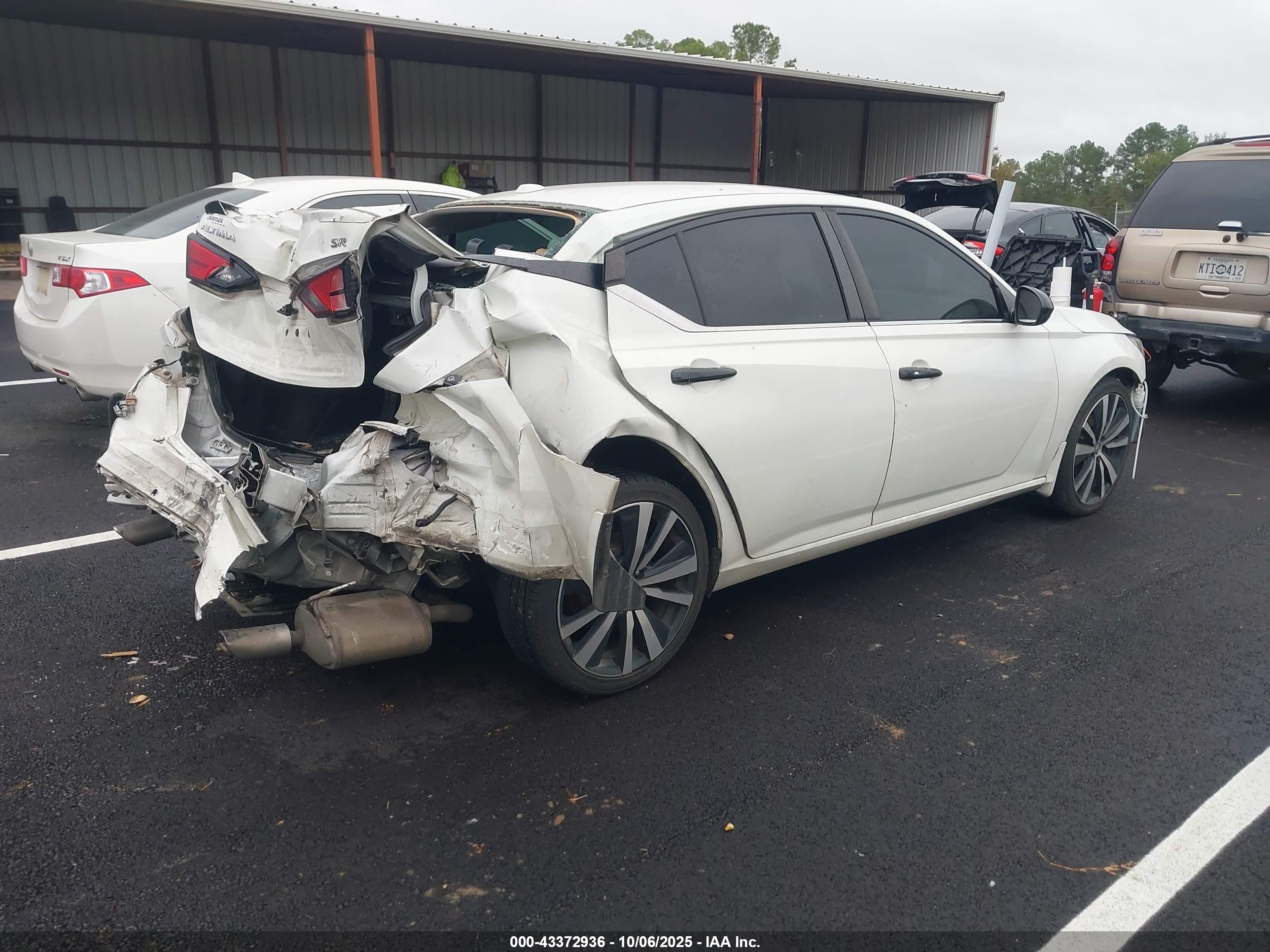 NISSAN ALTIMA image 4