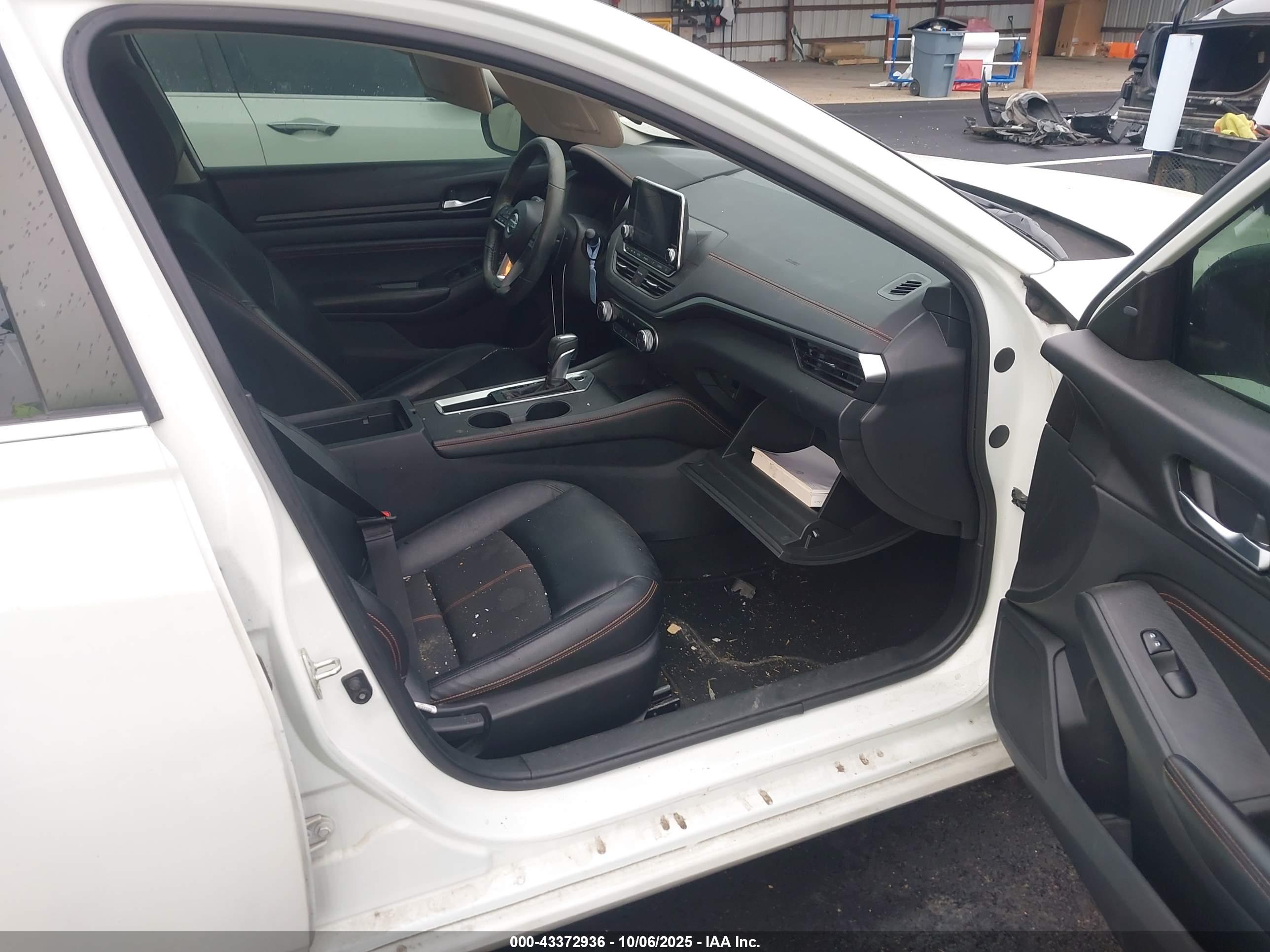 NISSAN ALTIMA image 5